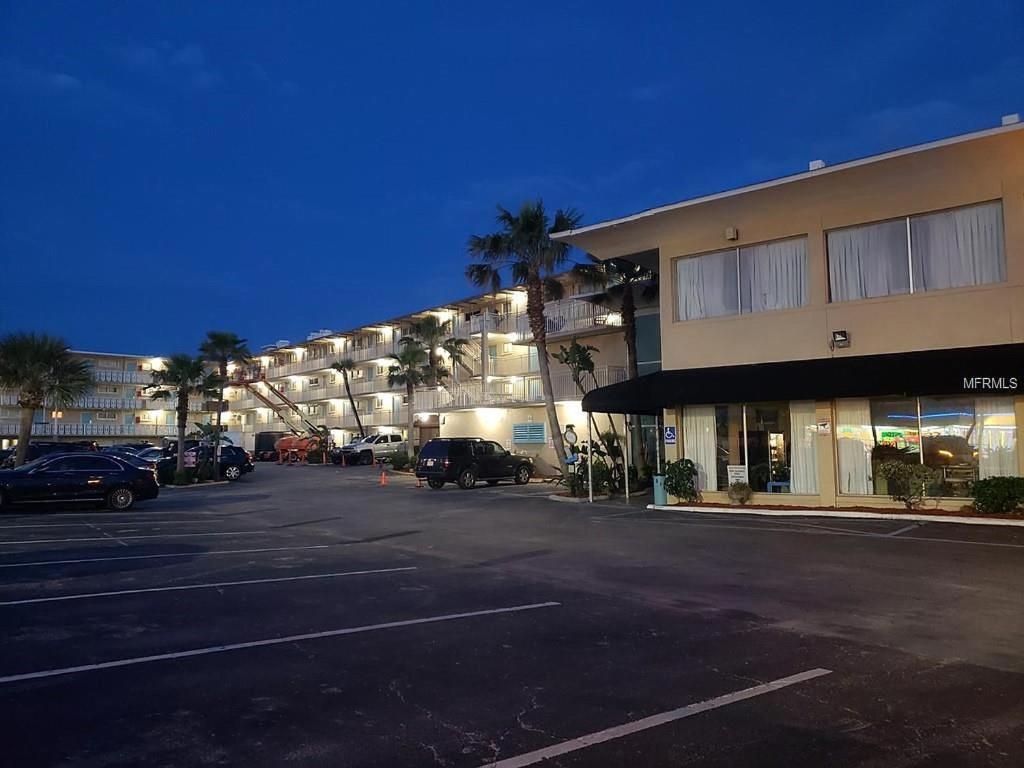 Ocean Breeze - Direct Ocean Front-Pool Is Open Apartment *