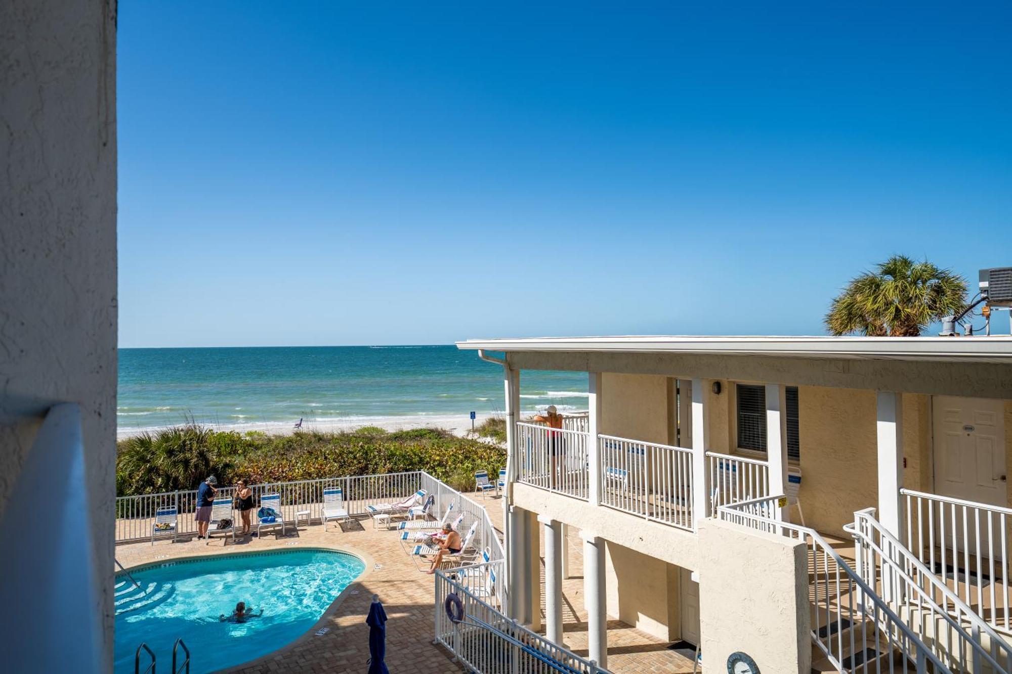 Apartment Emerald On The Water - Formerly Belleair Club Clearwater Beach