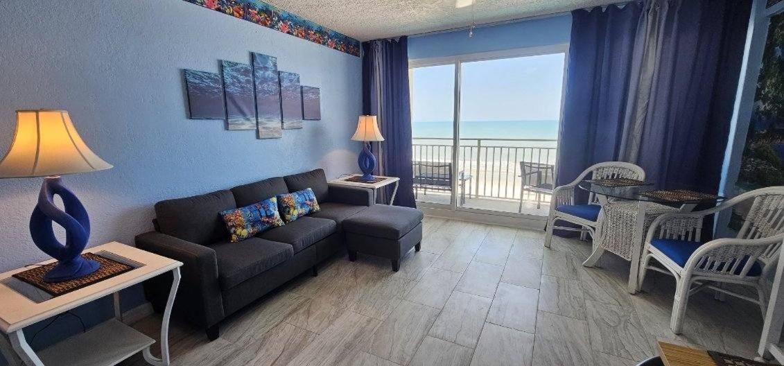 Ocean Breeze - Direct Ocean Front-Pool Is Open *