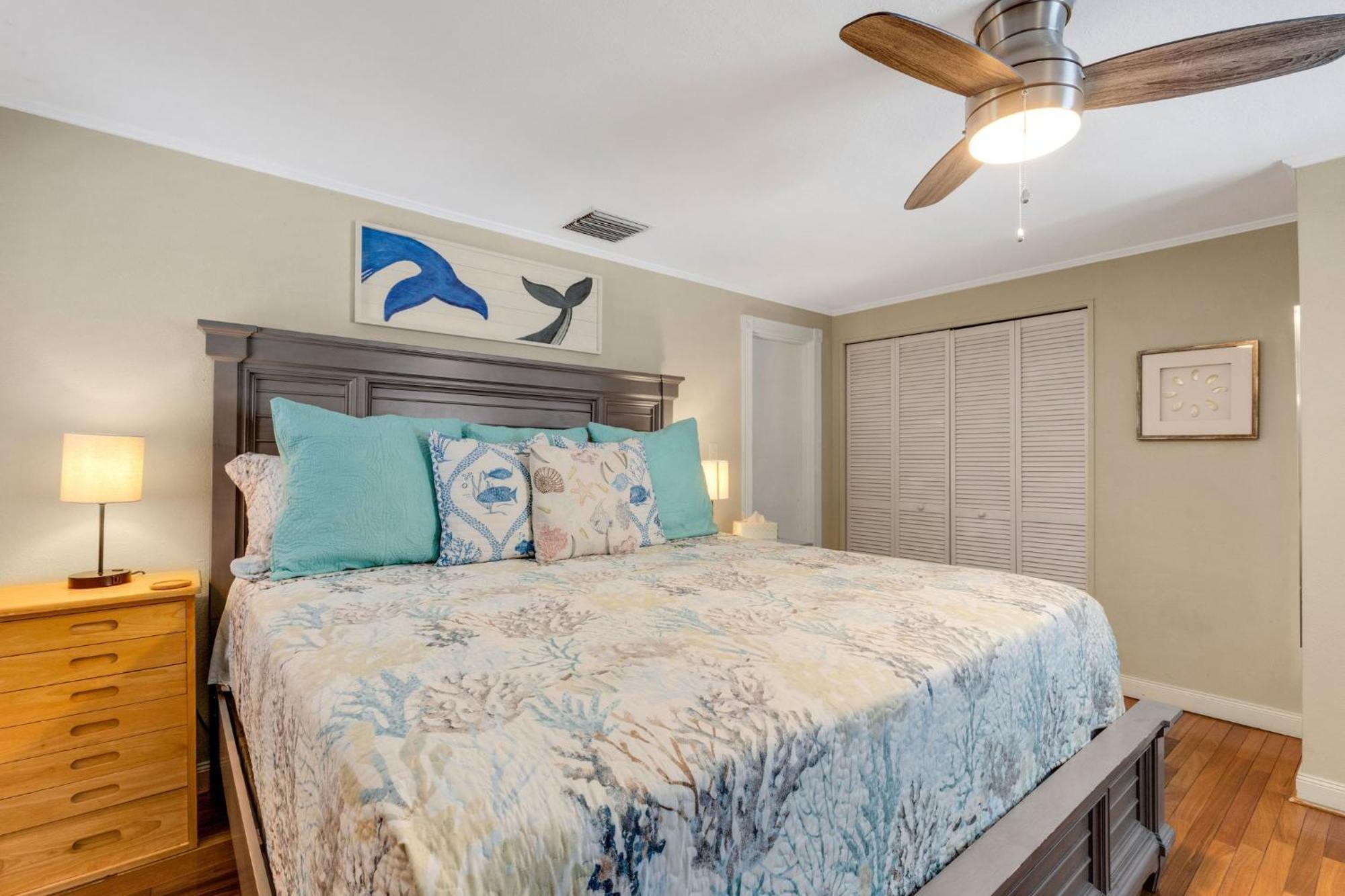 Water View & Heated Pool - Steps To Sand, Bayview Beauty B-5 *