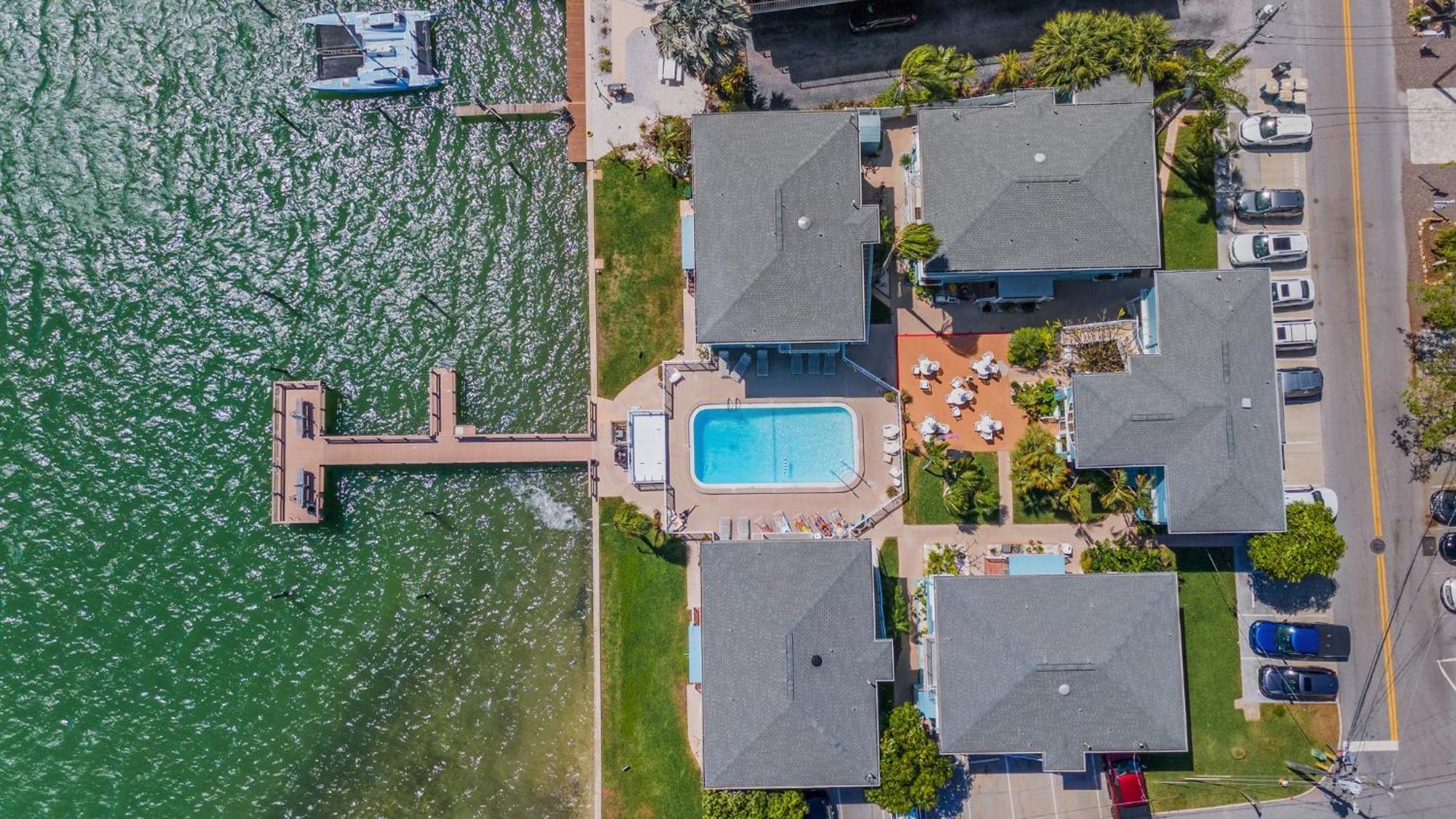 Water View & Heated Pool - Steps To Sand, Bayview Beauty B-5 * Clearwater Beach
