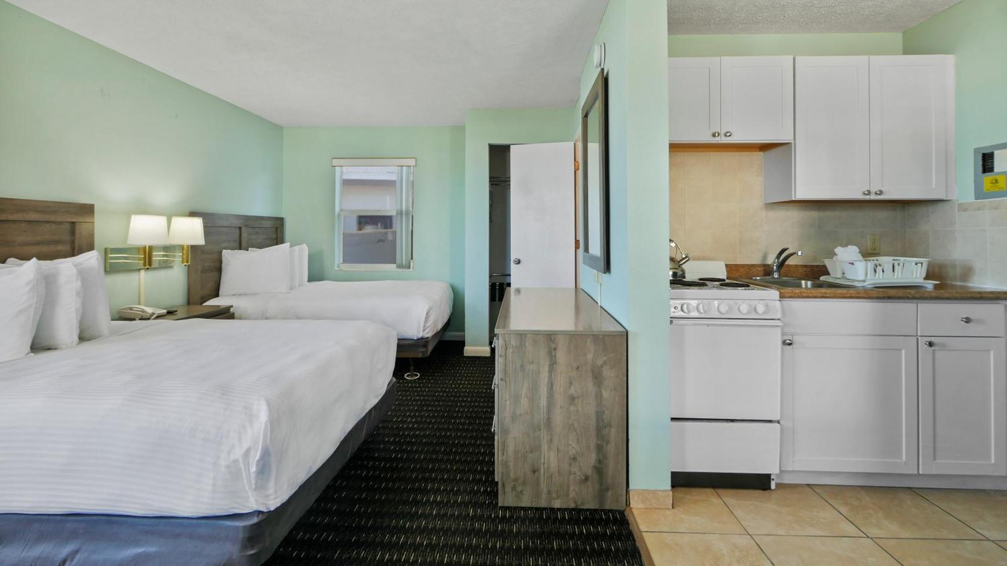 Motel Ocean Court Beachfront 2*