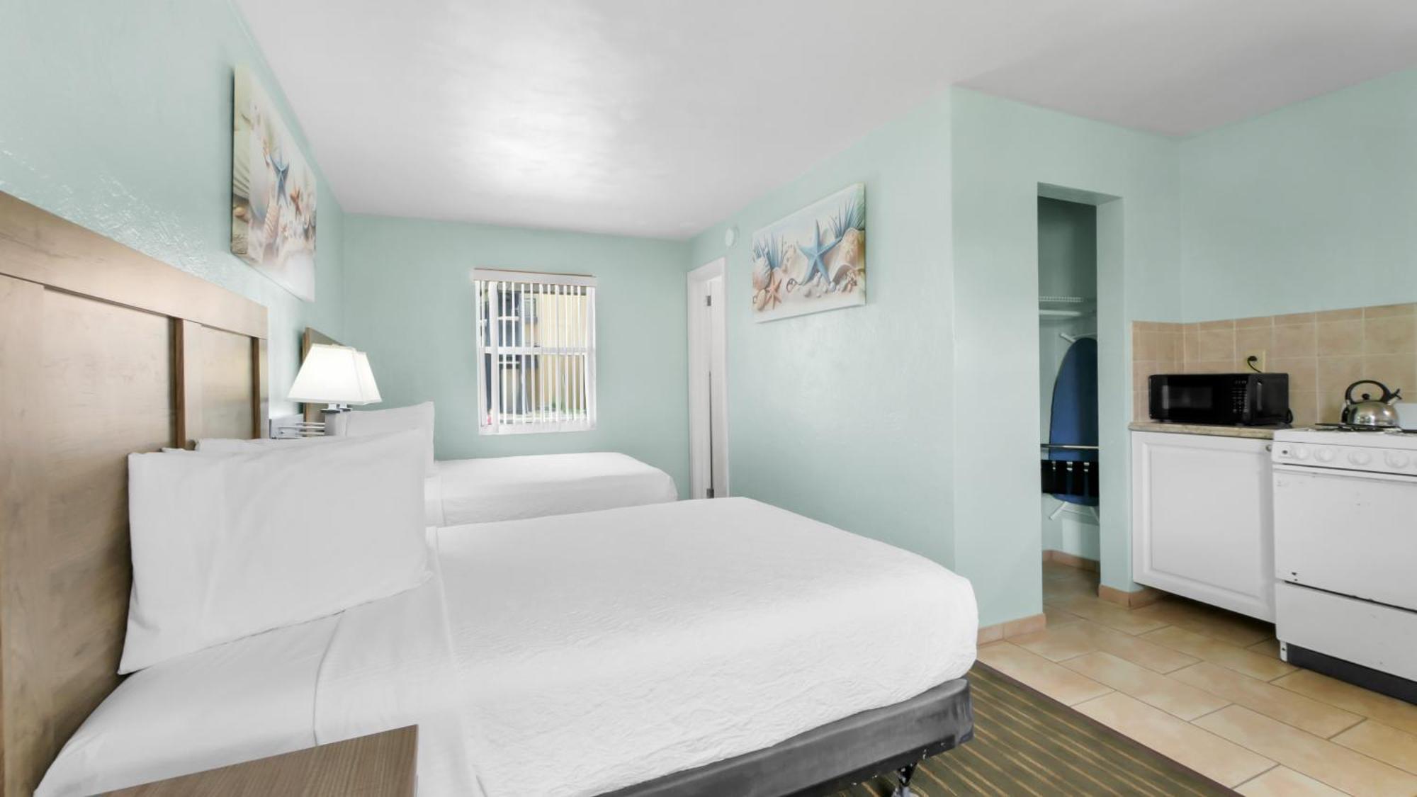 Ocean Court Beachfront Motel