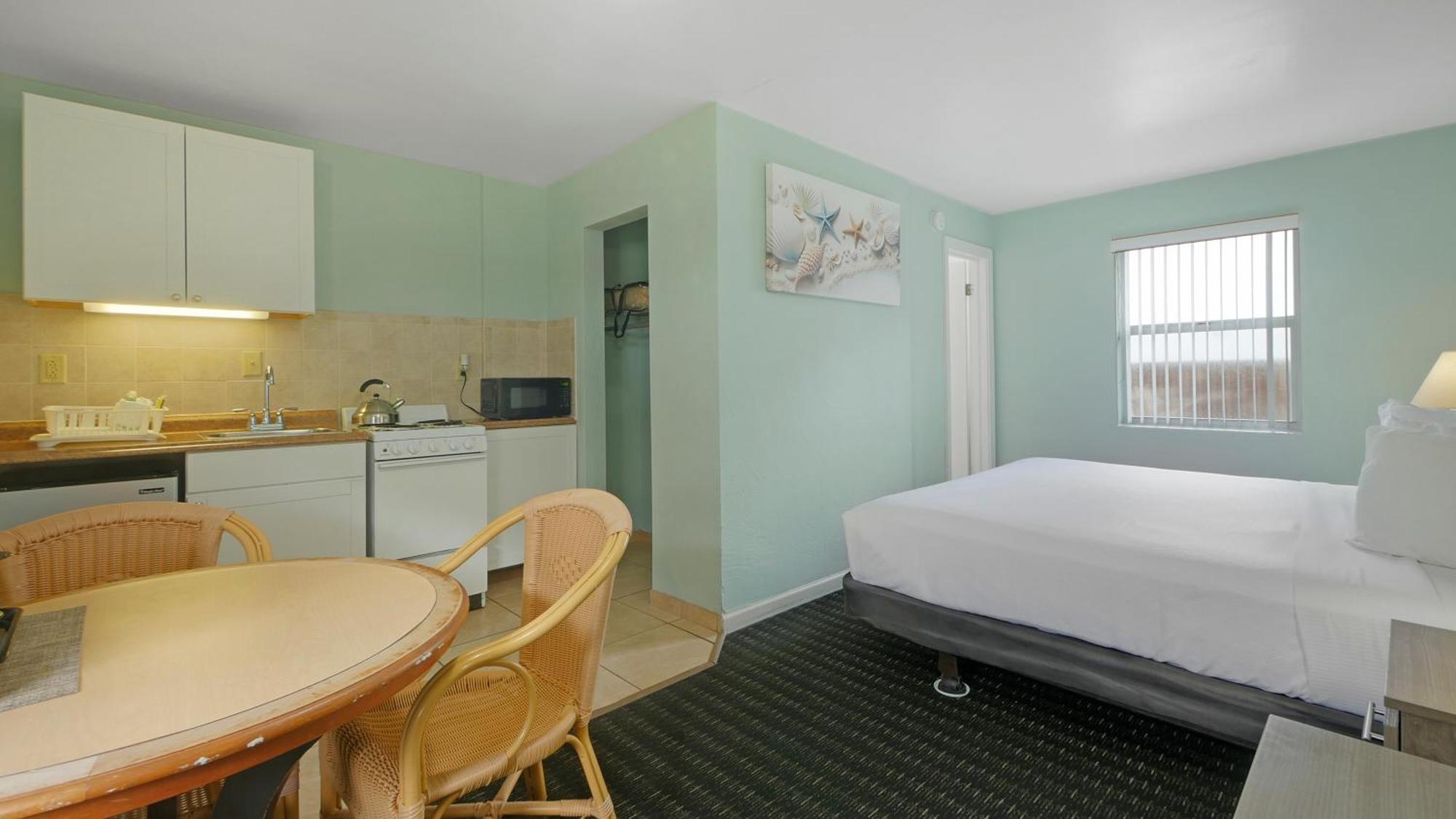 Ocean Court Beachfront 2* Daytona Beach