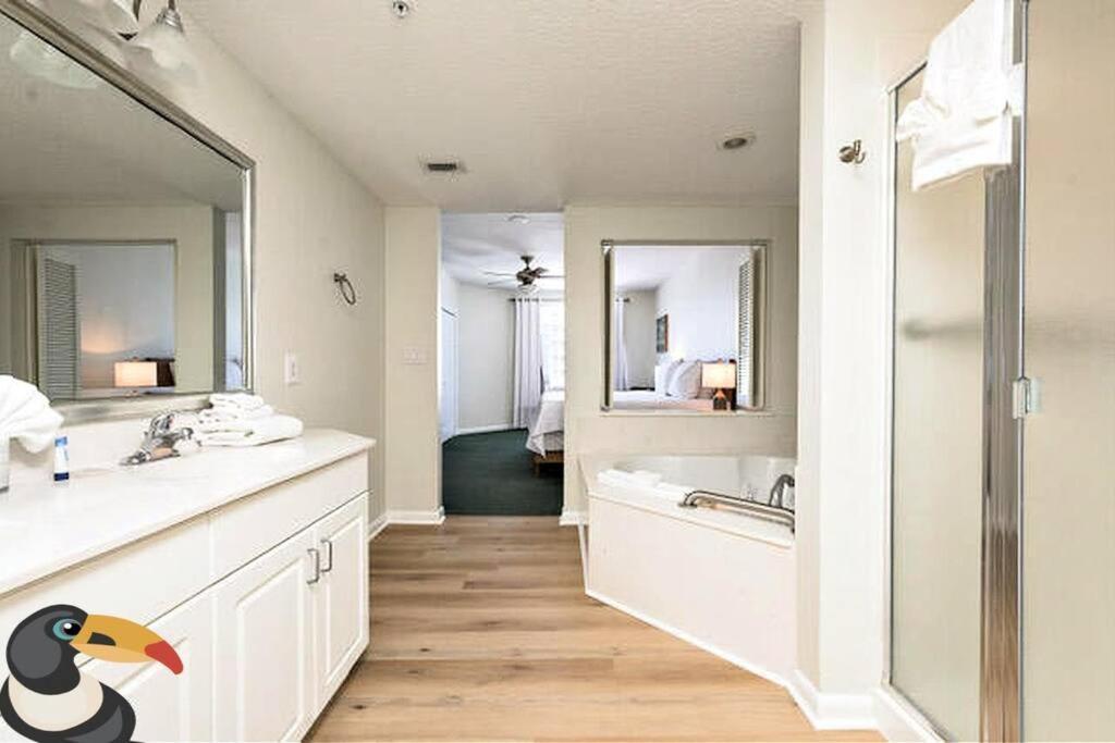 Apartment Vacation In Comfort And Luxury - 2br Direct Oceanview - Wyndham Ocean Walk - 2432-1 Daytona Beach