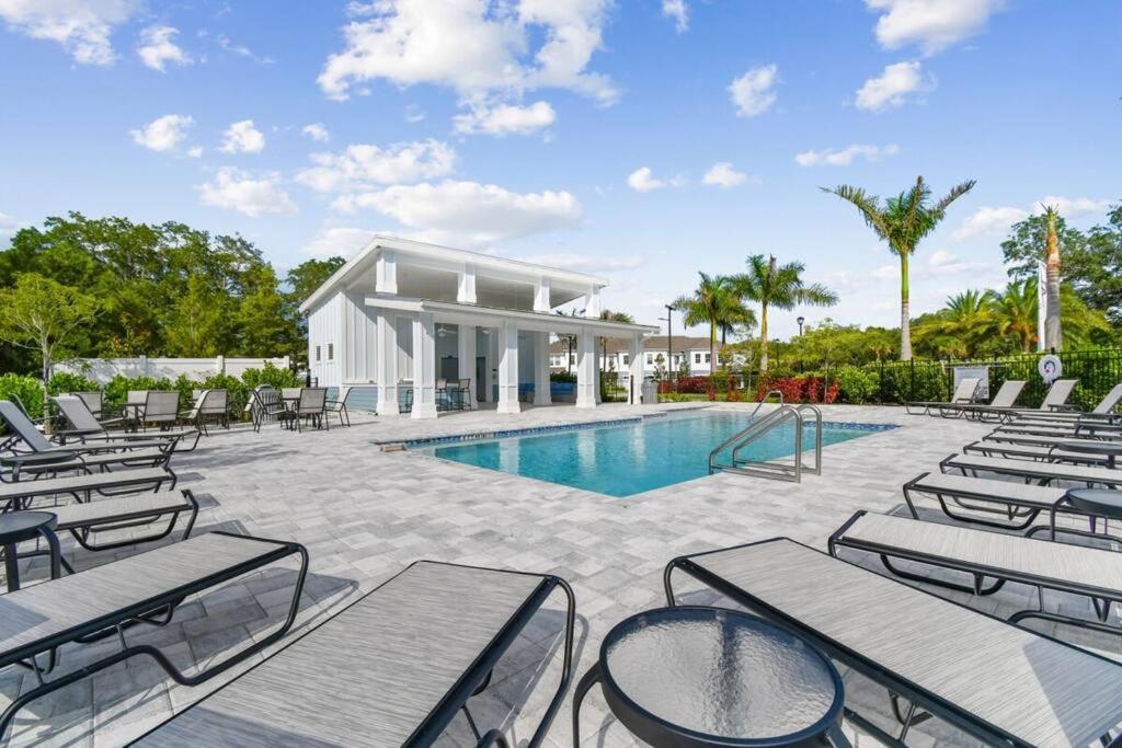 Sienna Retreat - Your Dream Getaway In Sarasota