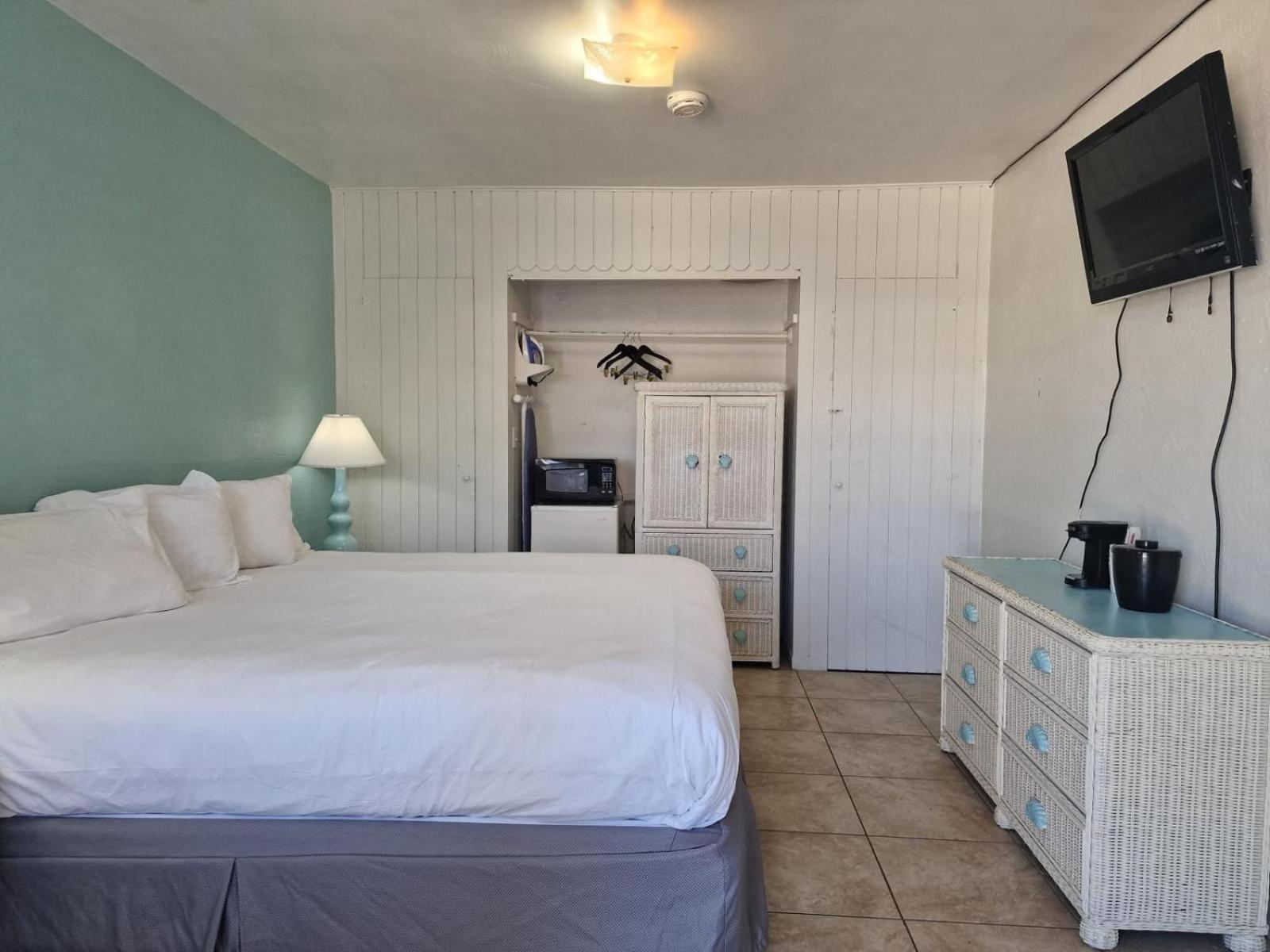 Ocean Holiday Motel 2*