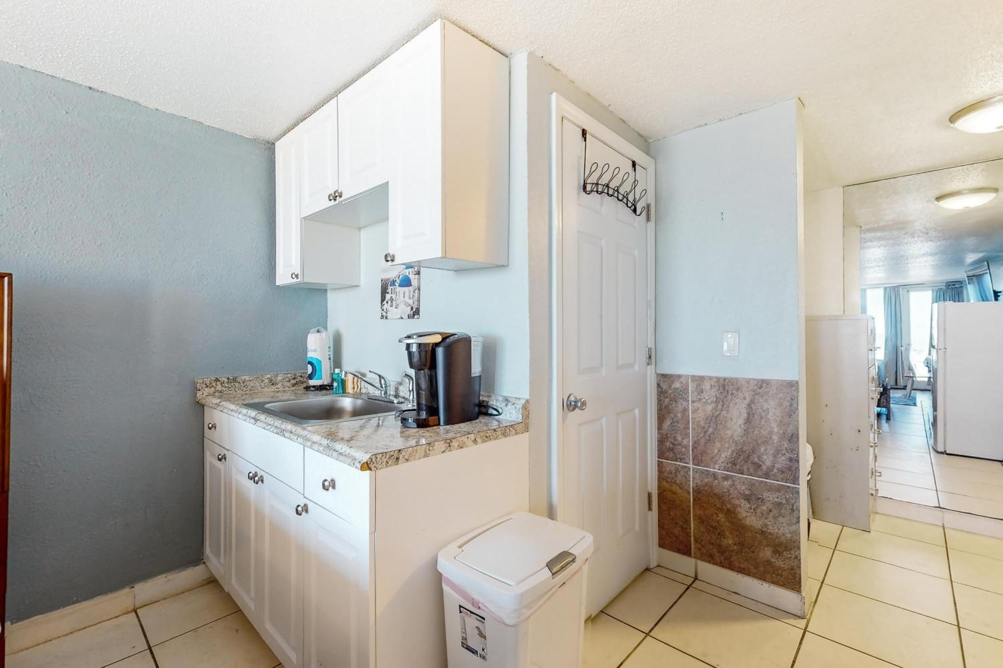 Hotel Pirates Cove Unit G22