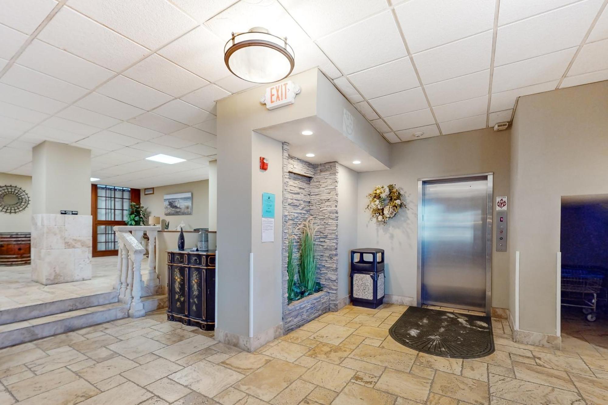 Pirates Cove Unit G22 3* Daytona Beach