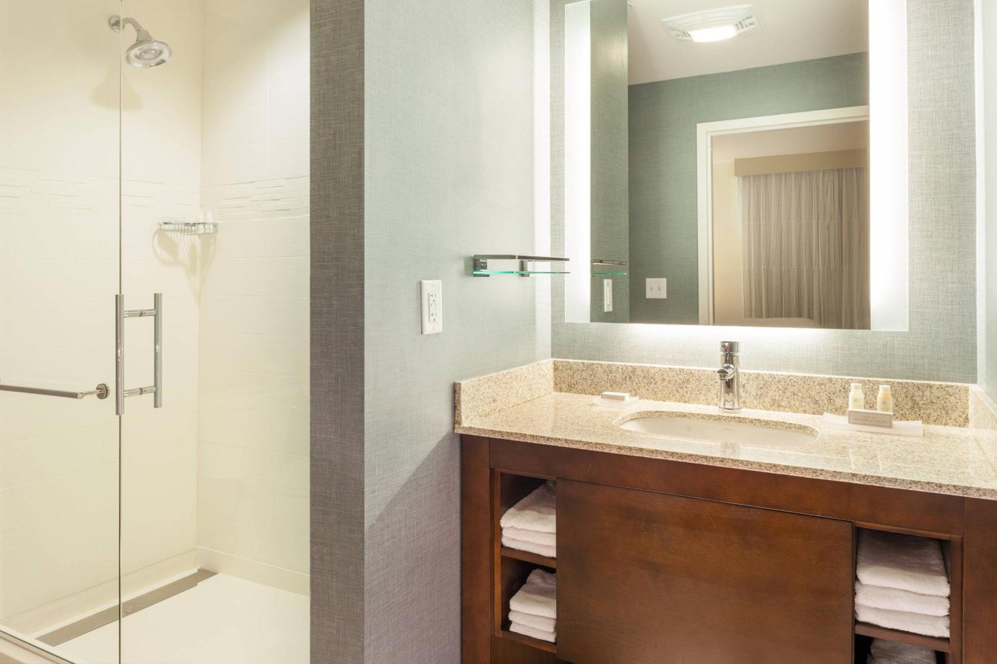 By Marriott Downtown Hotel 3*
