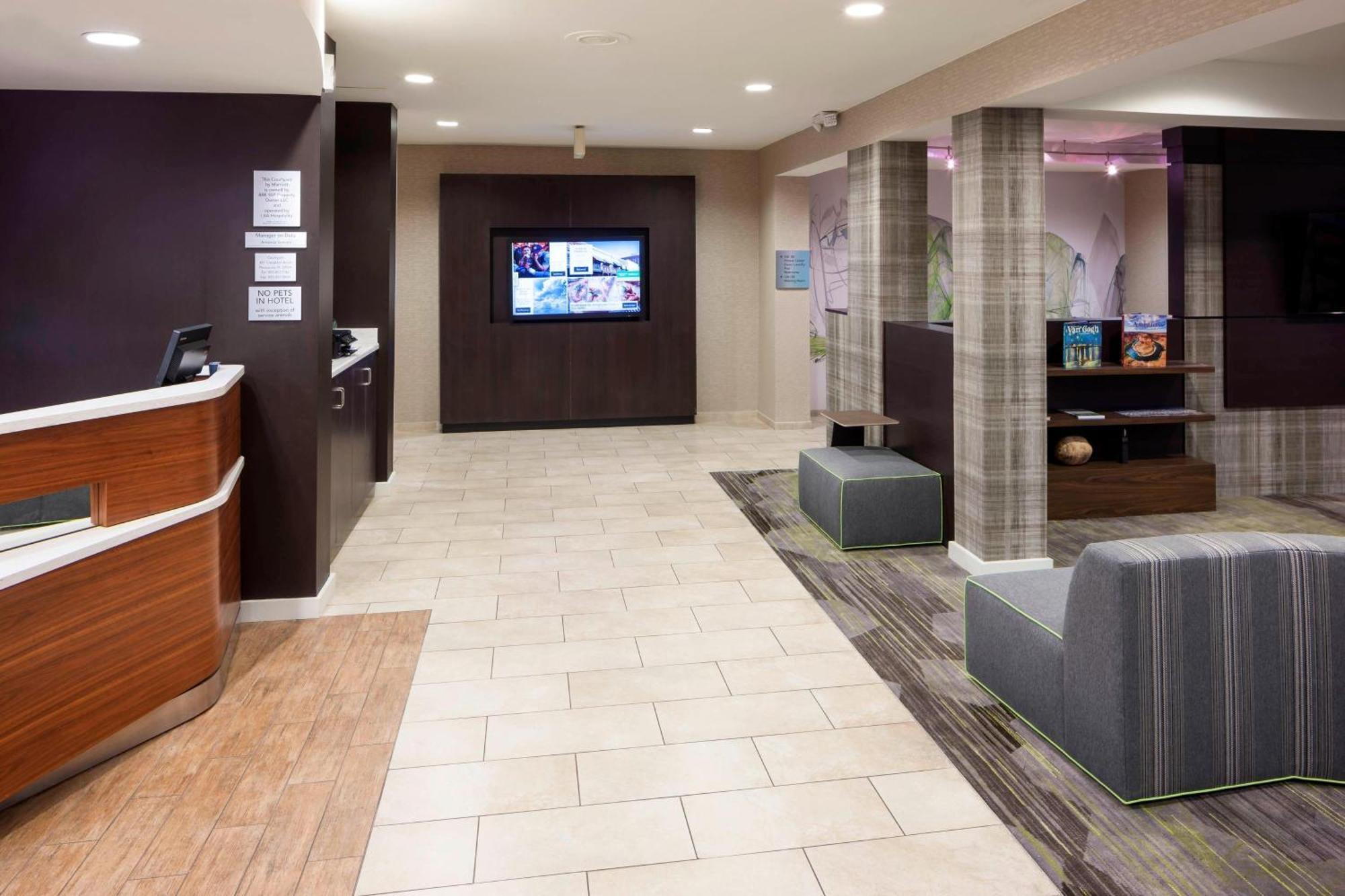 Hotel Courtyard By Marriott 3*