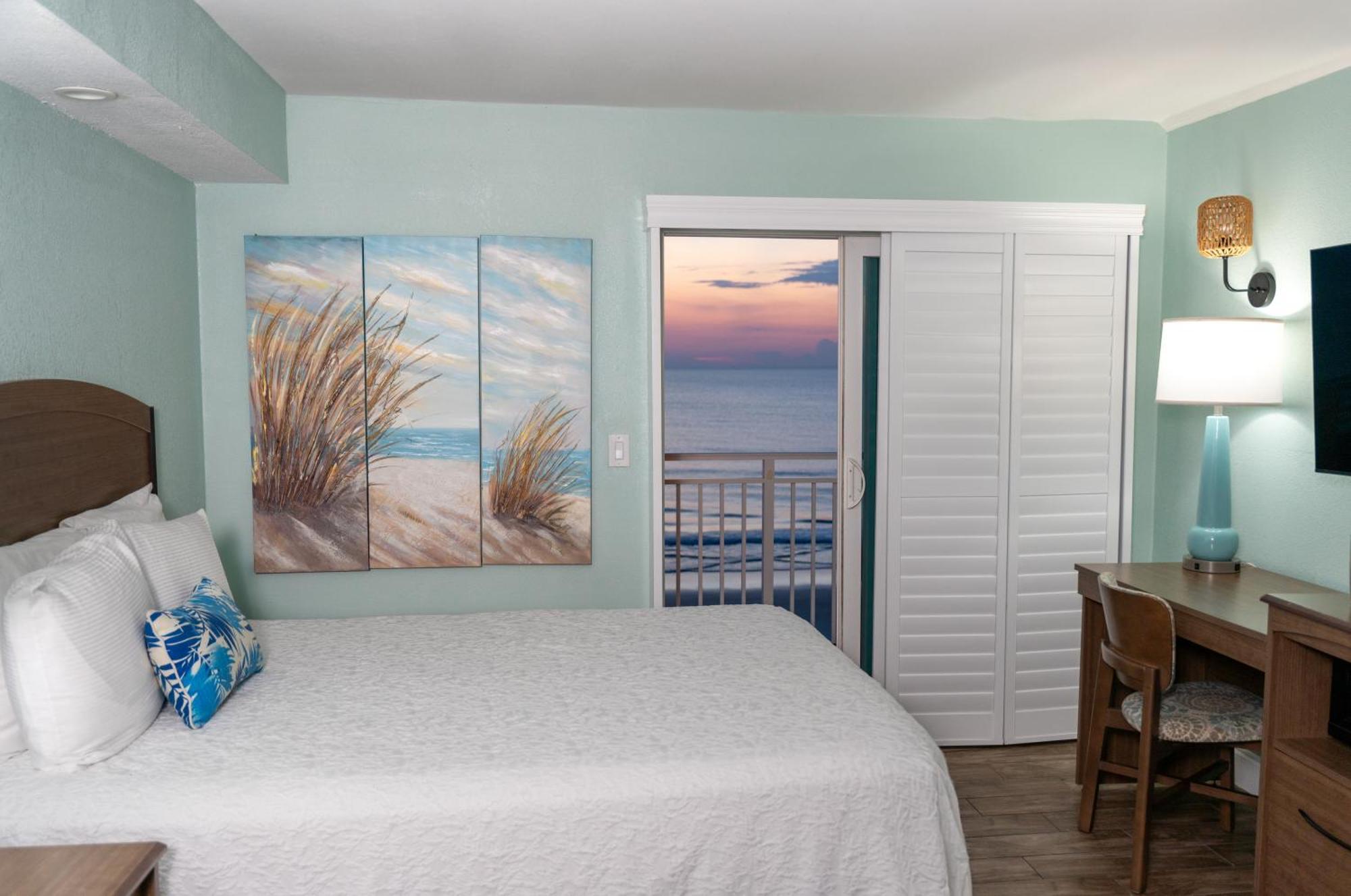 Hotel Boardwalk And Daytona Beach