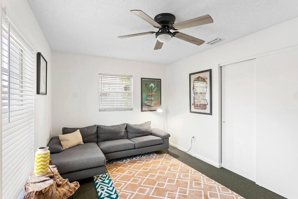 Apartment 6 Minutes Away From The 4 Bd Retreat W Free Parking