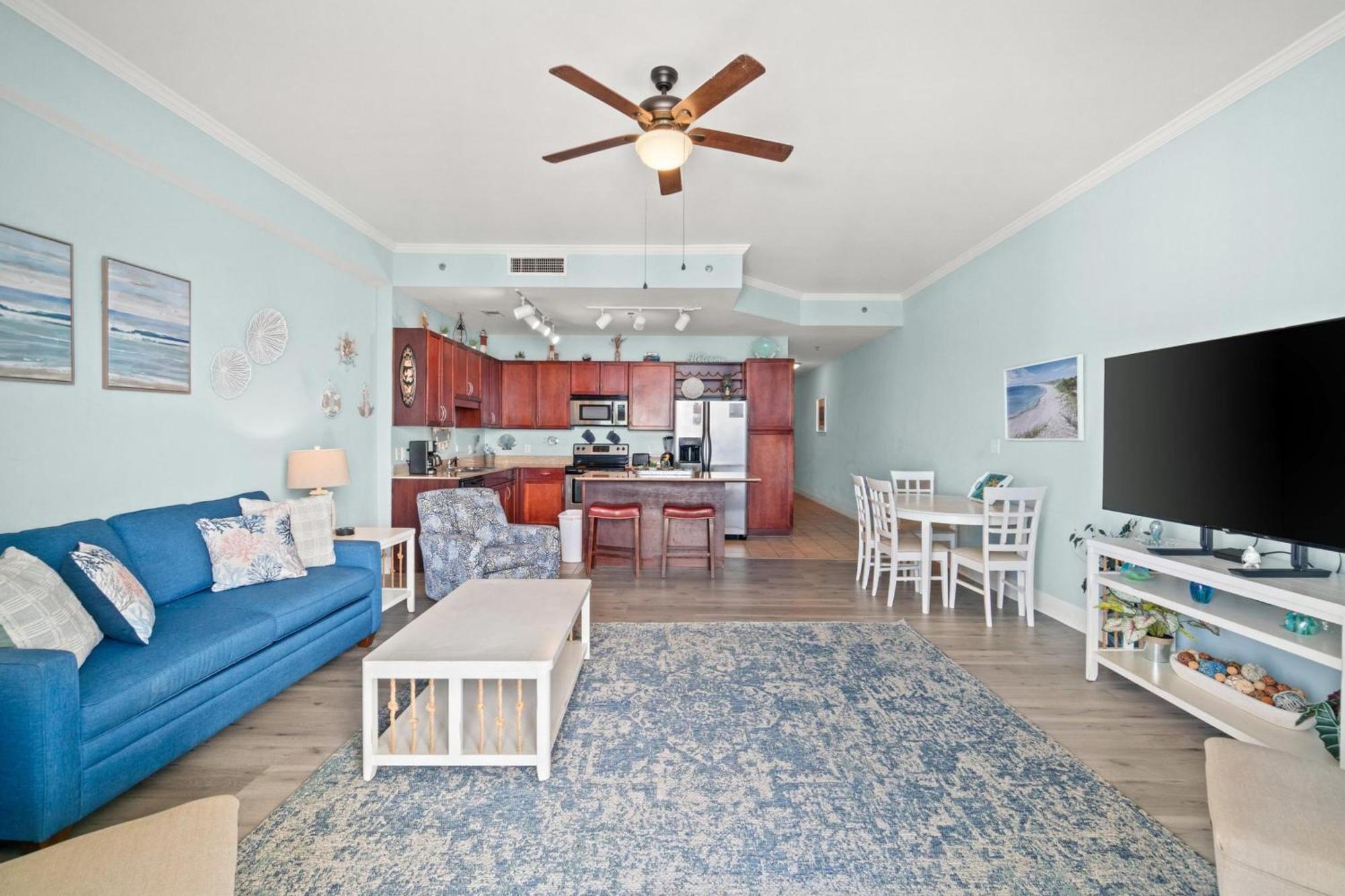 Laketown Wharf By Panhandle Getaways Apartment *