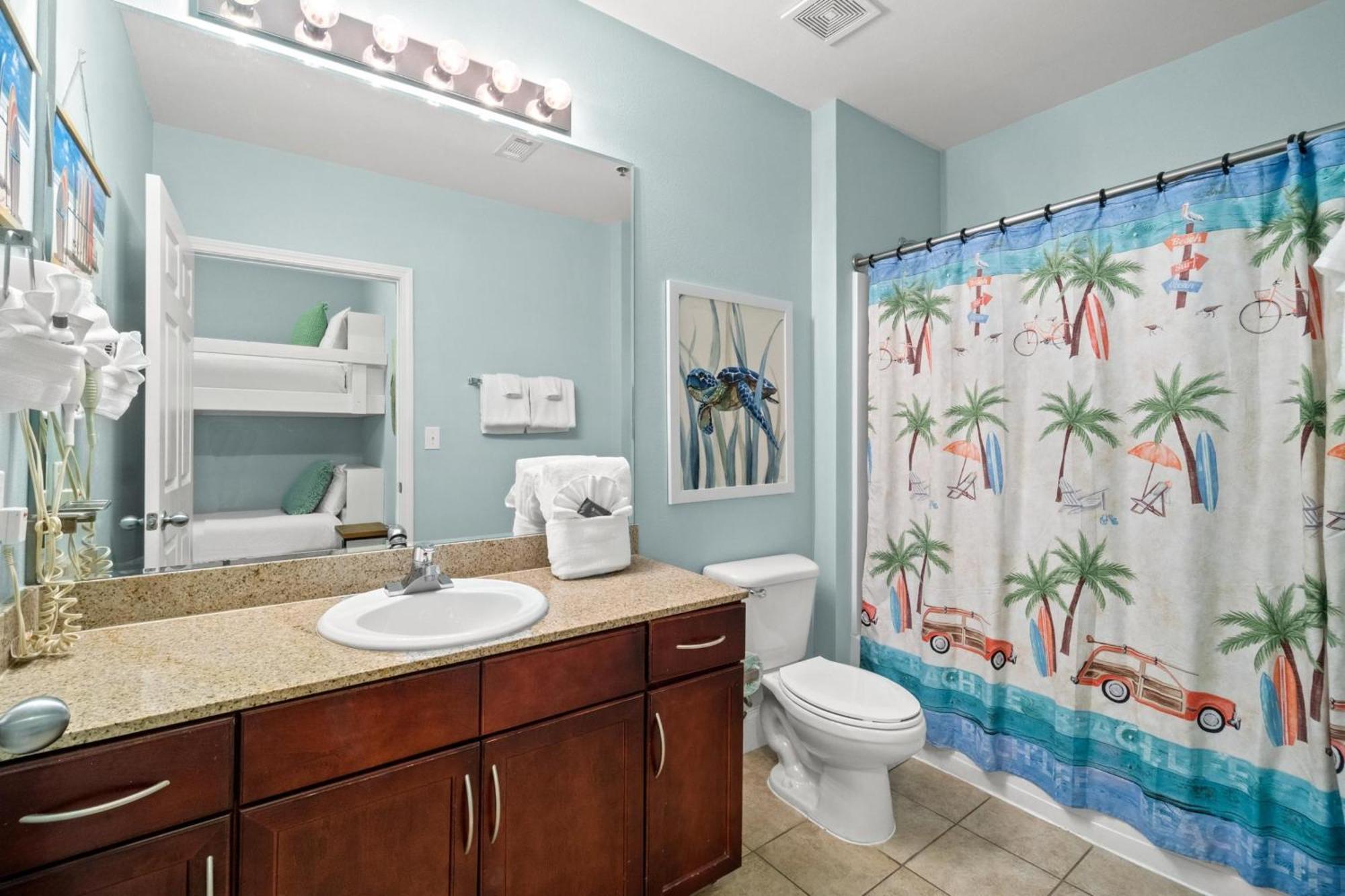 Apartment Laketown Wharf By Panhandle Getaways *