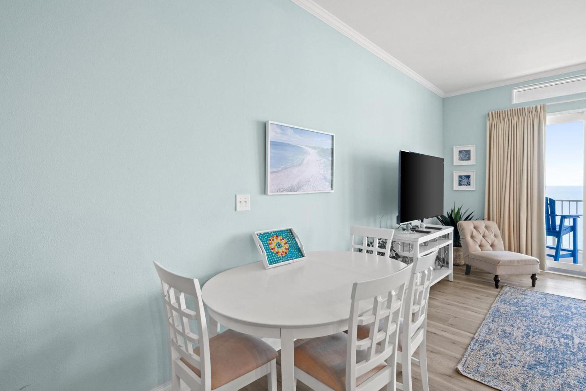 Apartment Laketown Wharf By Panhandle Getaways Panama City Beach