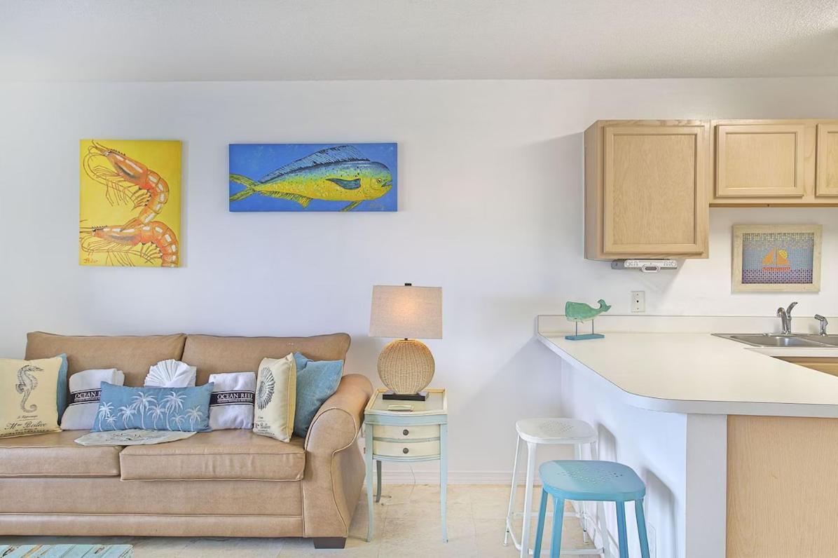 Grand Caribbean West 314 Ocean View Sleeps 6 Holiday home *