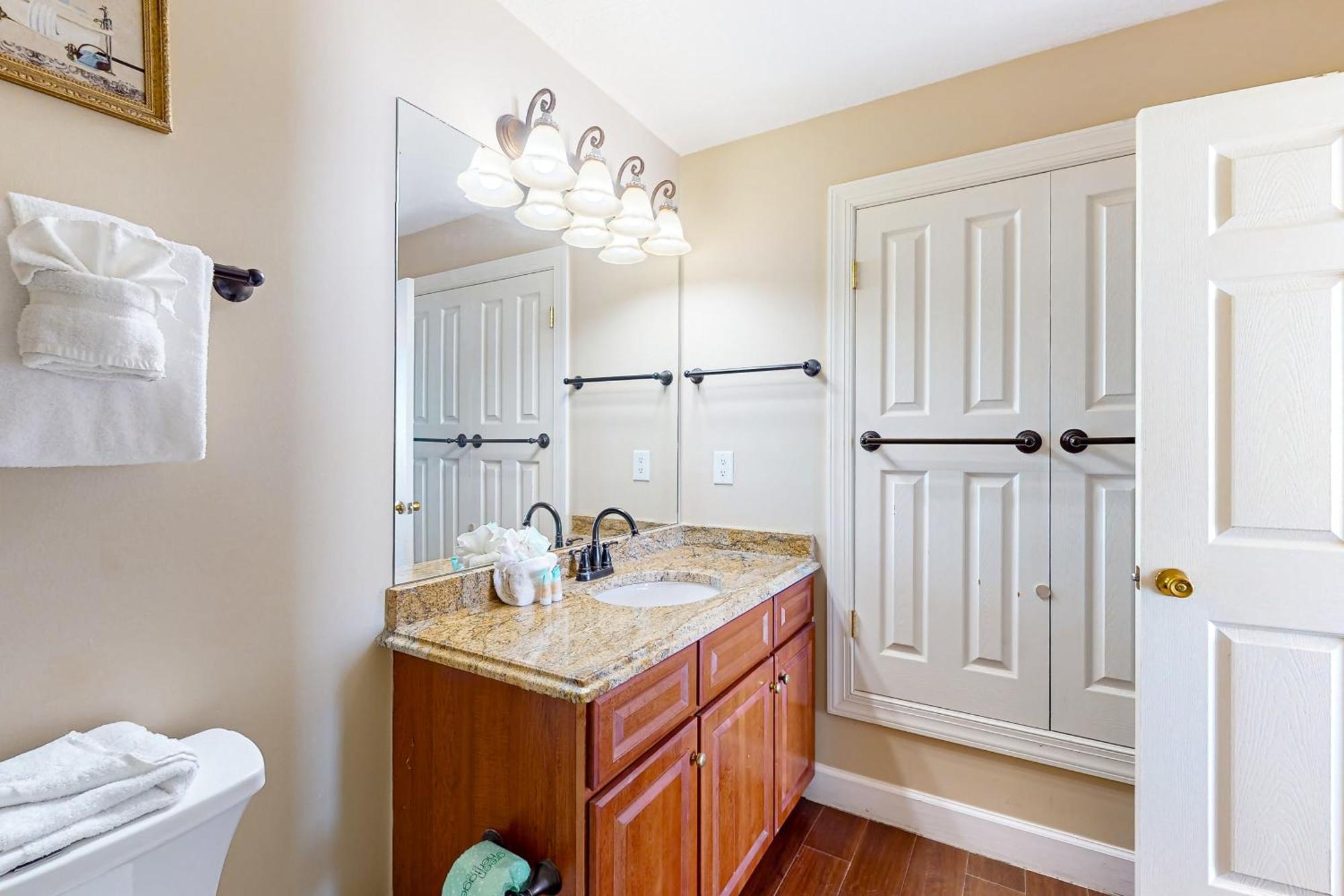 Emerald Isle 2207 Apartment