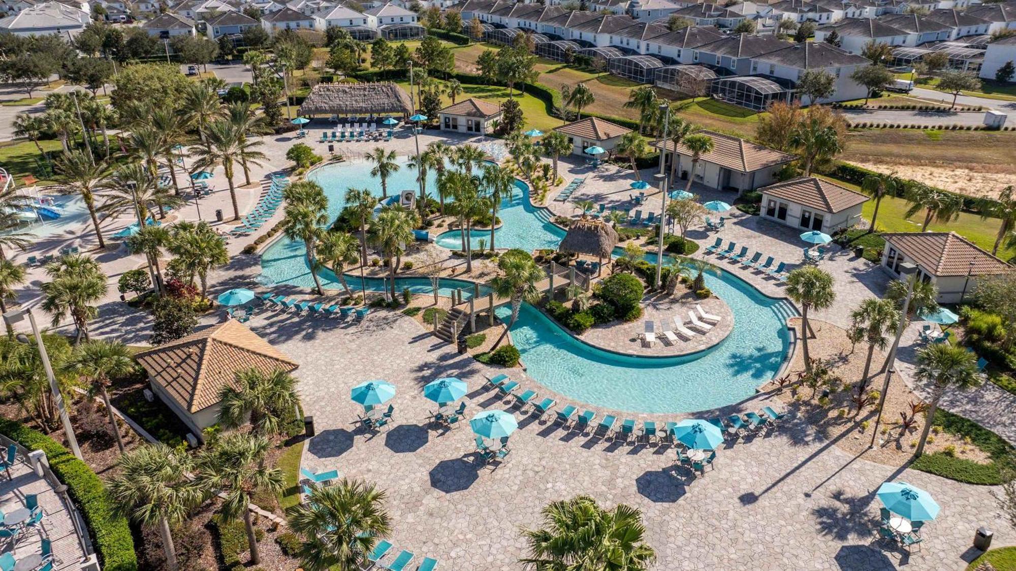 Luxurious 4bd Private Pool & At Champions Gate 9021 Villa *