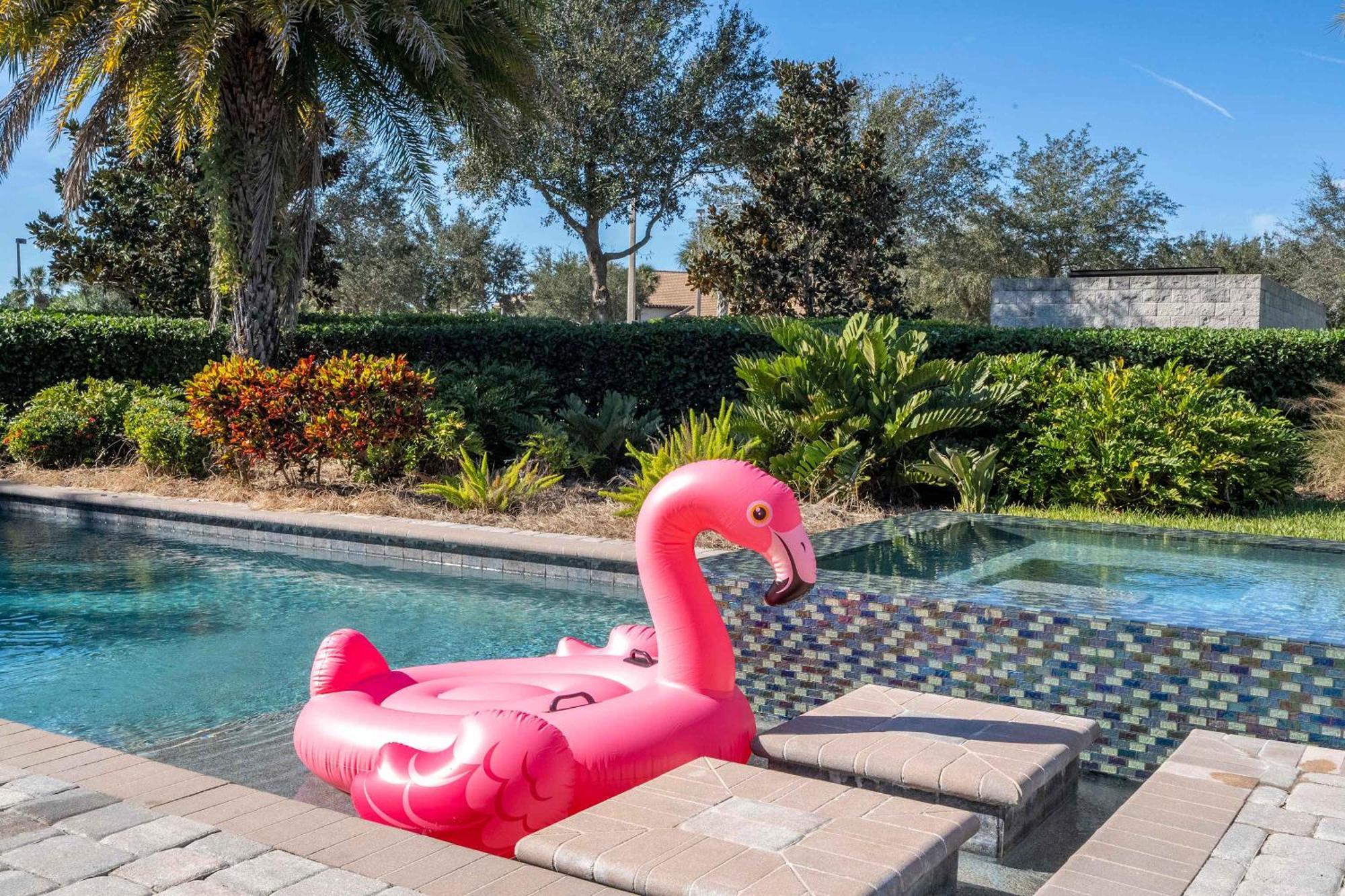 Villa Luxurious 4bd Private Pool & At Champions Gate 9021 *