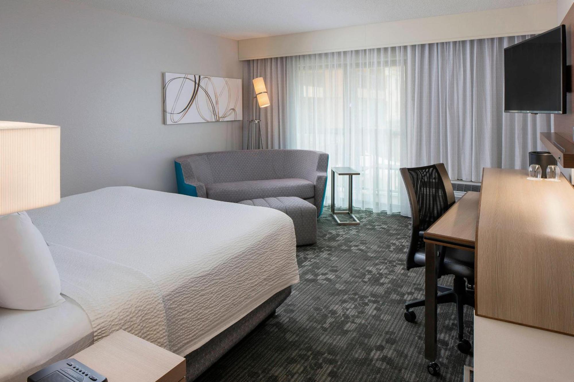 Courtyard By Marriott Daytona Speedway/airport Hotel Daytona Beach