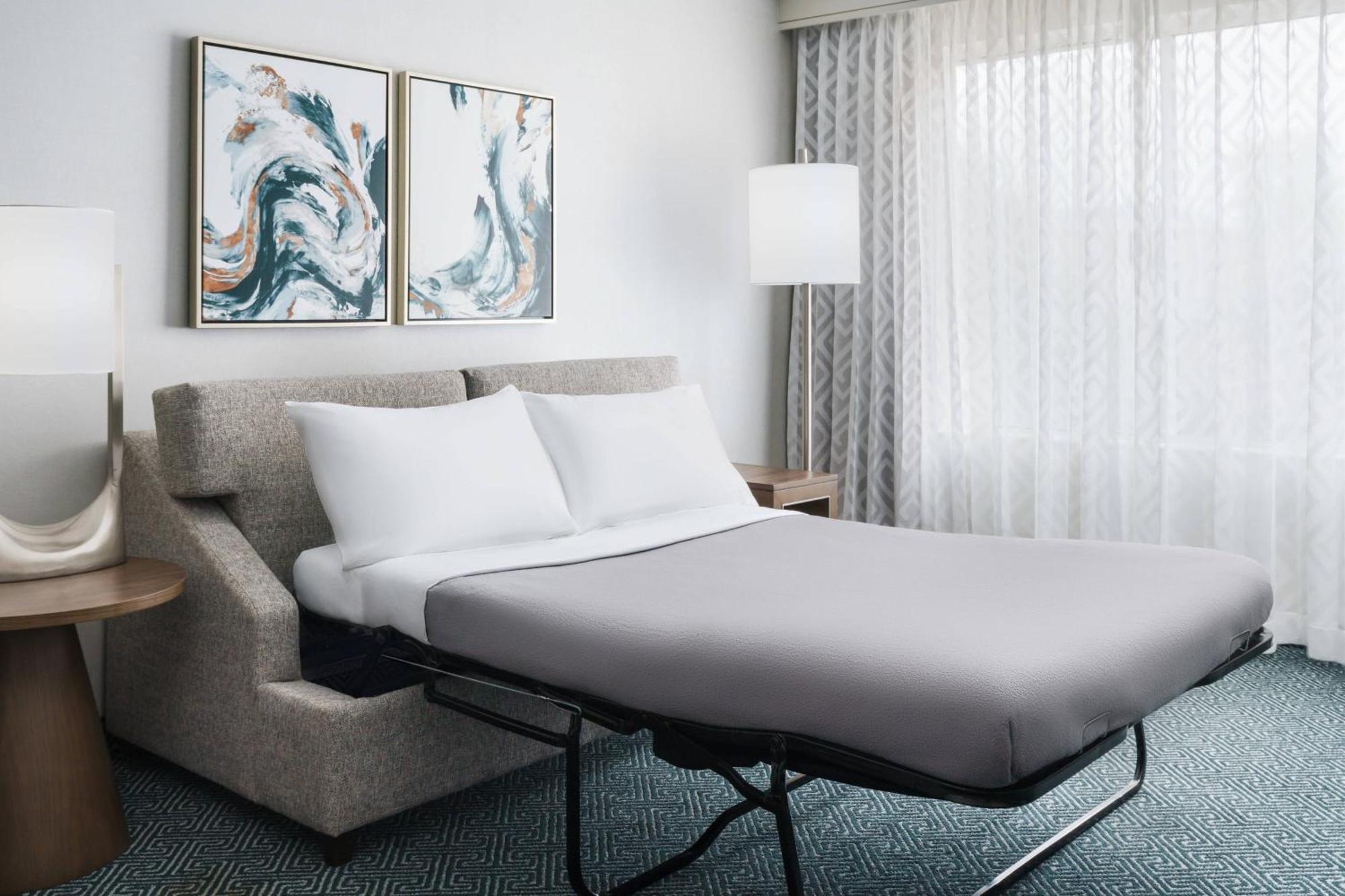 Courtyard By Marriott Downtown Orlando