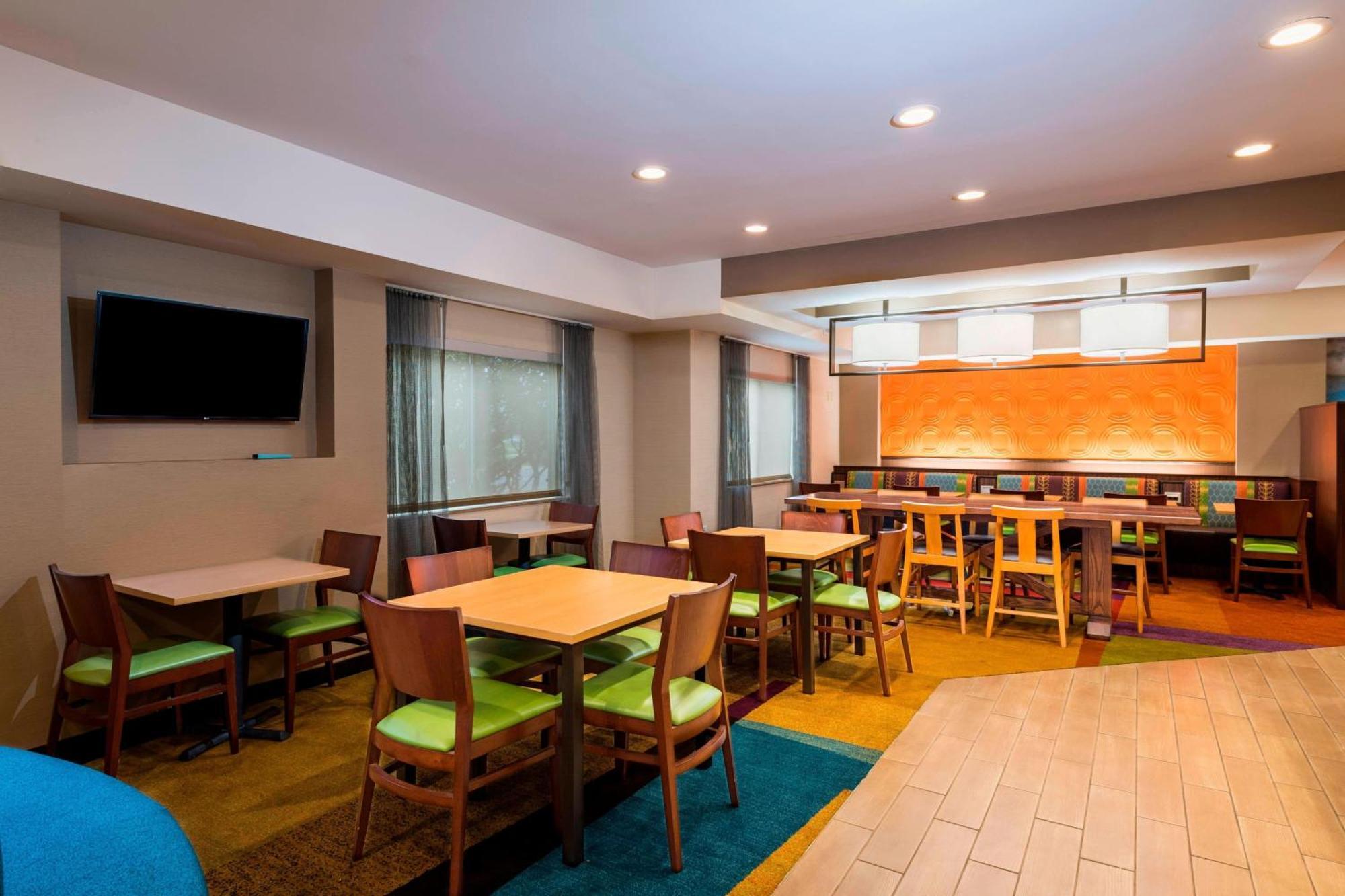 Hotel Fairfield And St Petersburg Clearwater