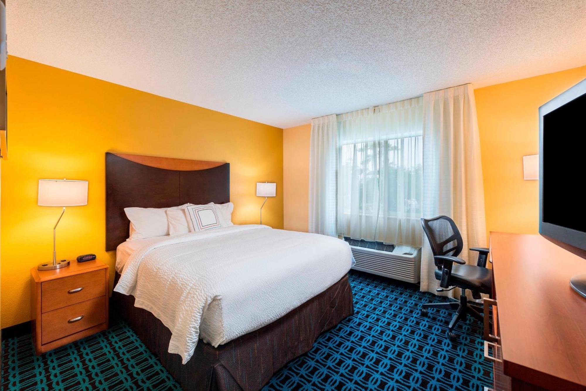 Fairfield And St Petersburg Clearwater Hotel 3*