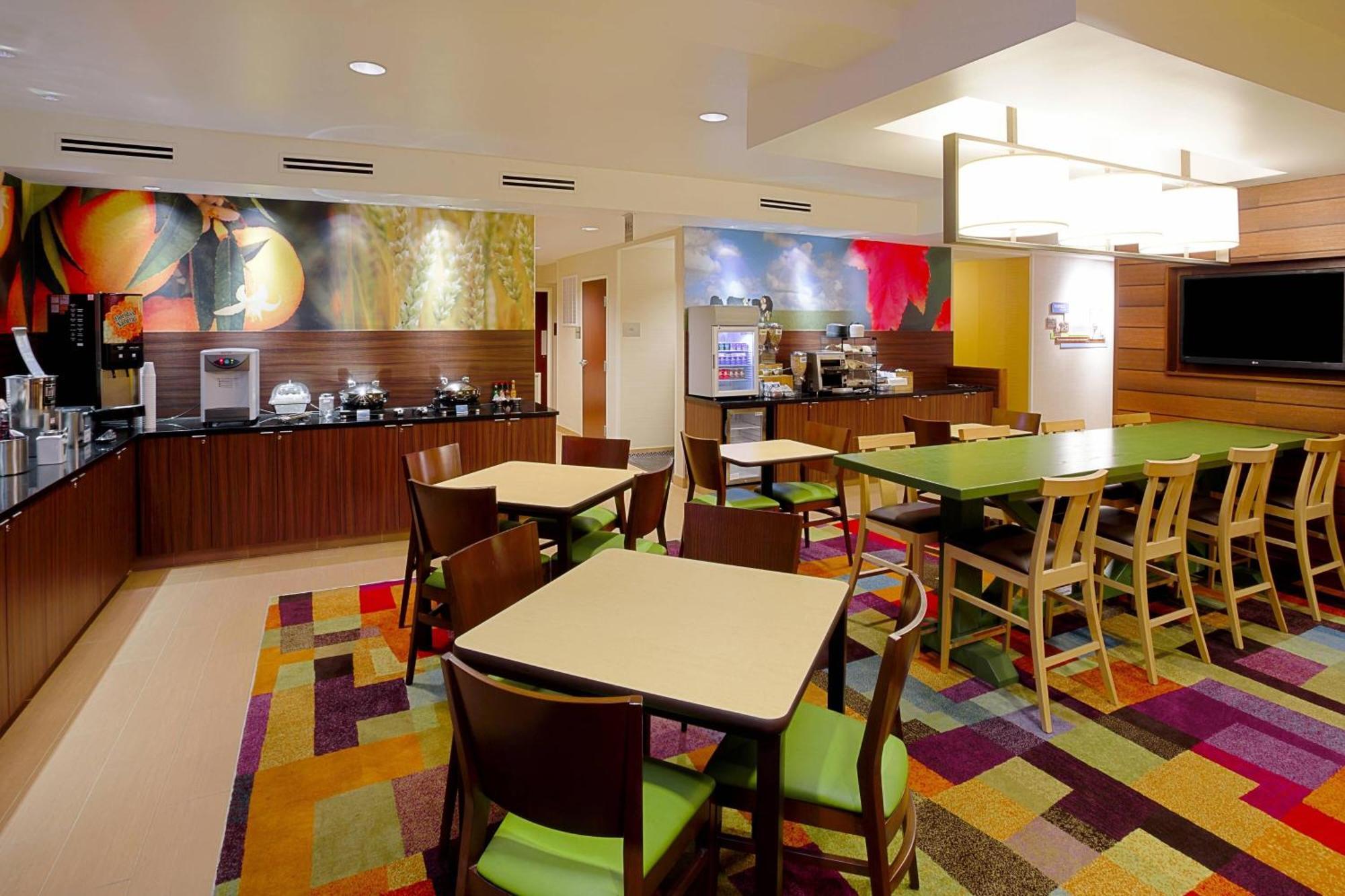 Hotel Fairfield And By Marriott Brandon 3*