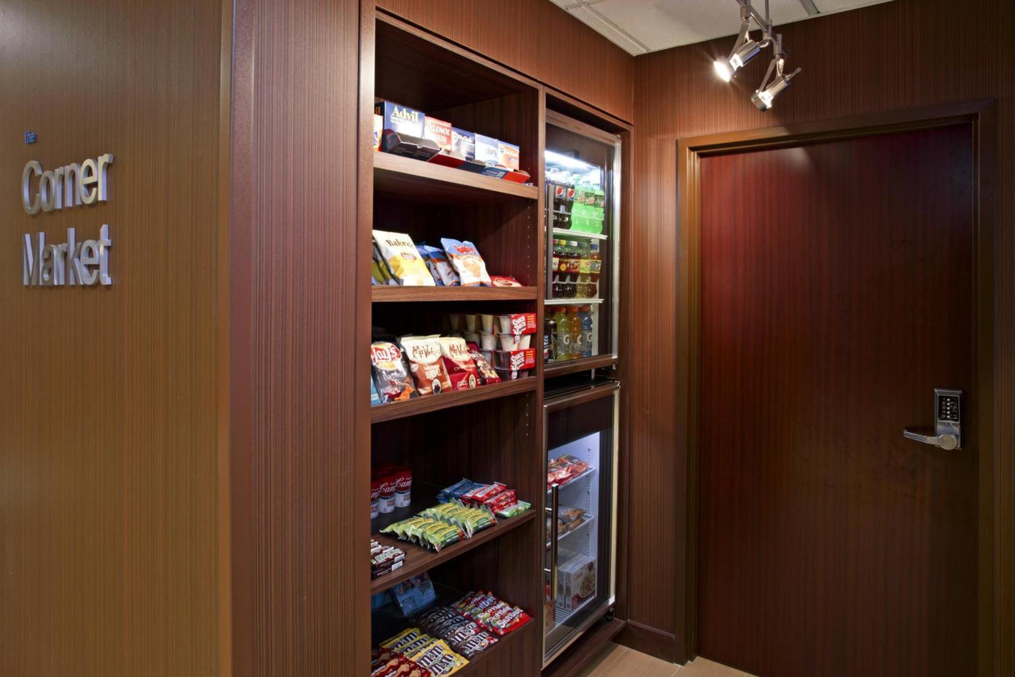 Fairfield And By Marriott Brandon Hotel 3*