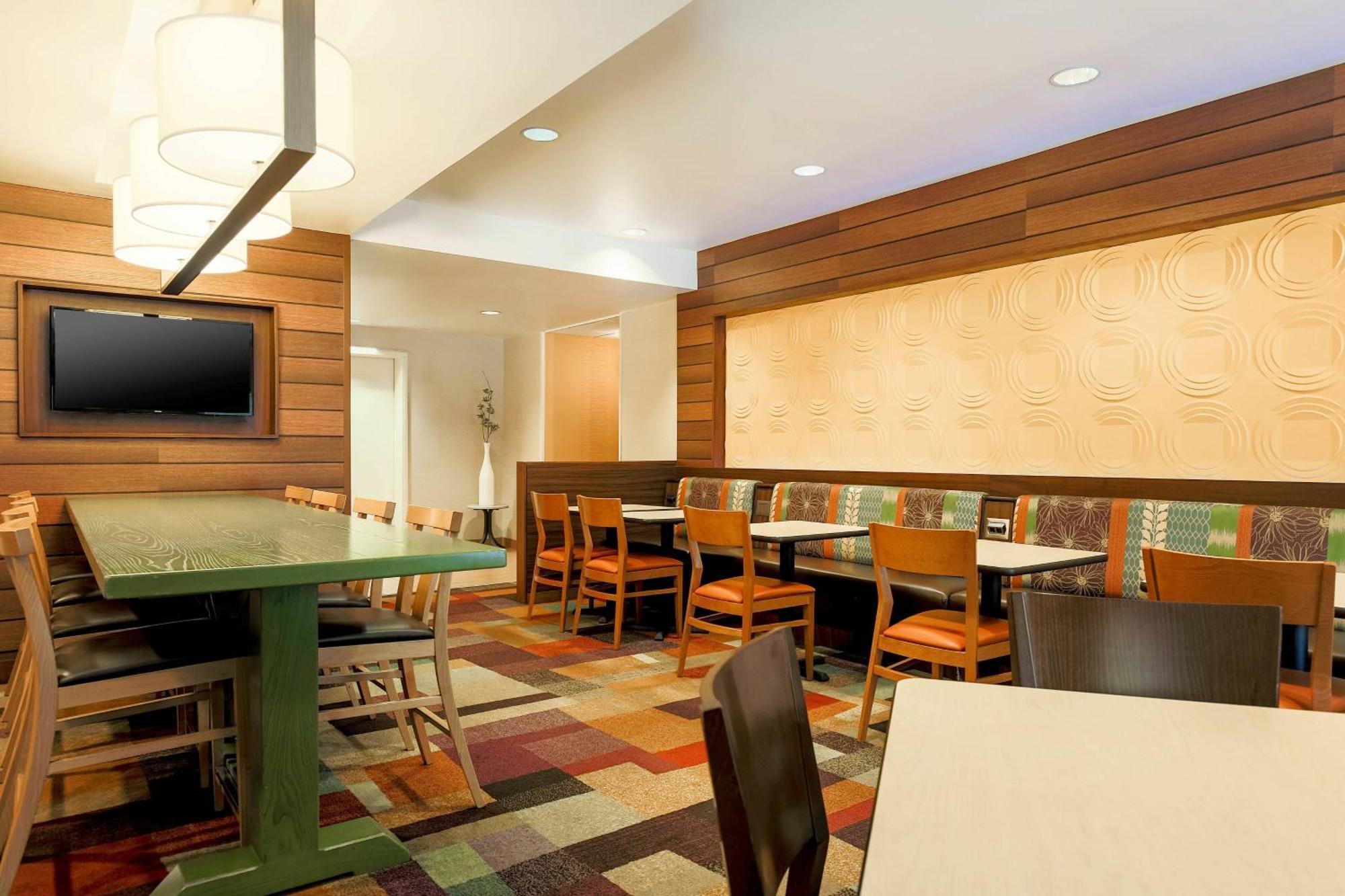 Fairfield And By Marriott Brandon 3*