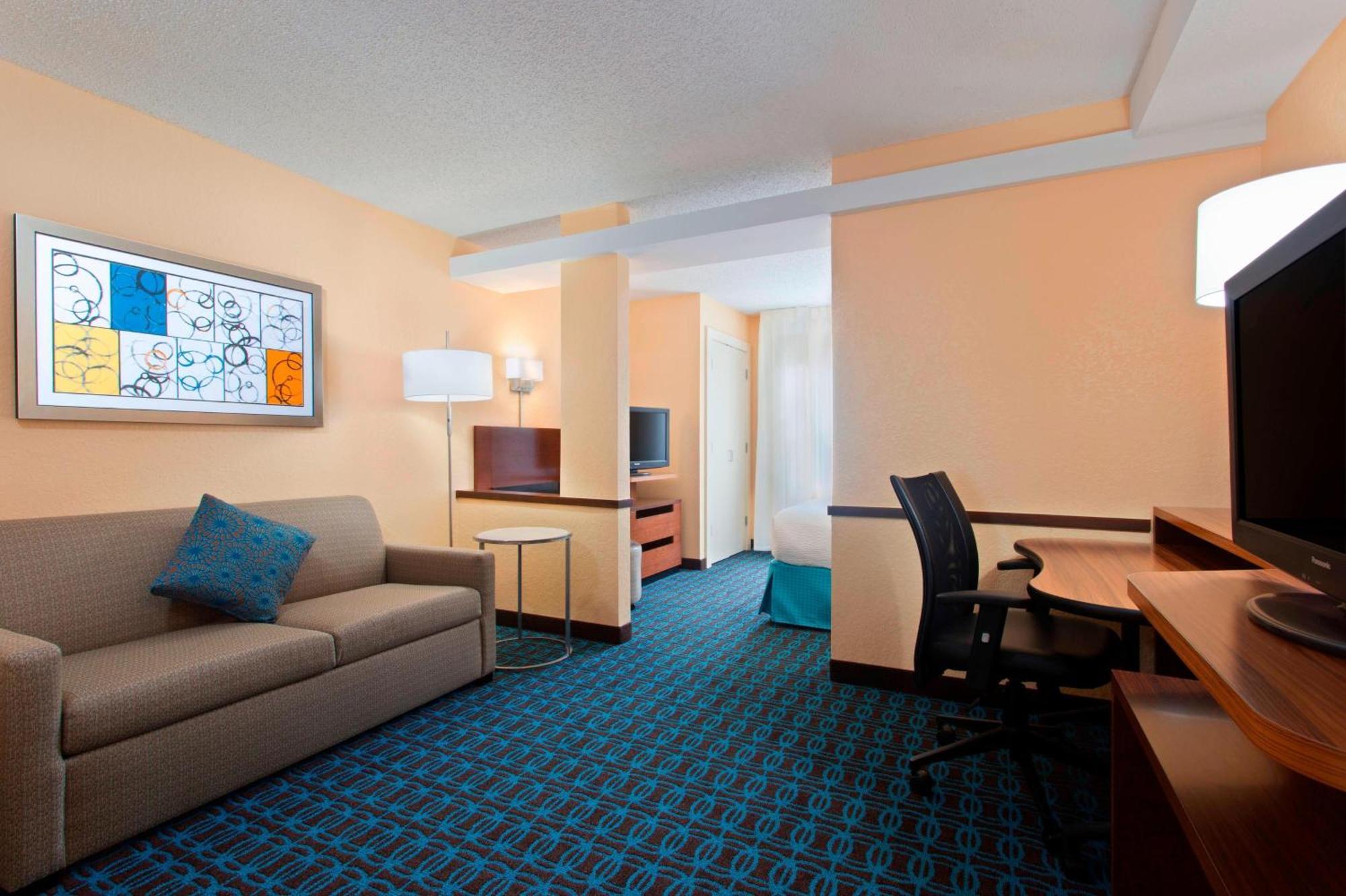 Hotel Fairfield And By Marriott Brandon