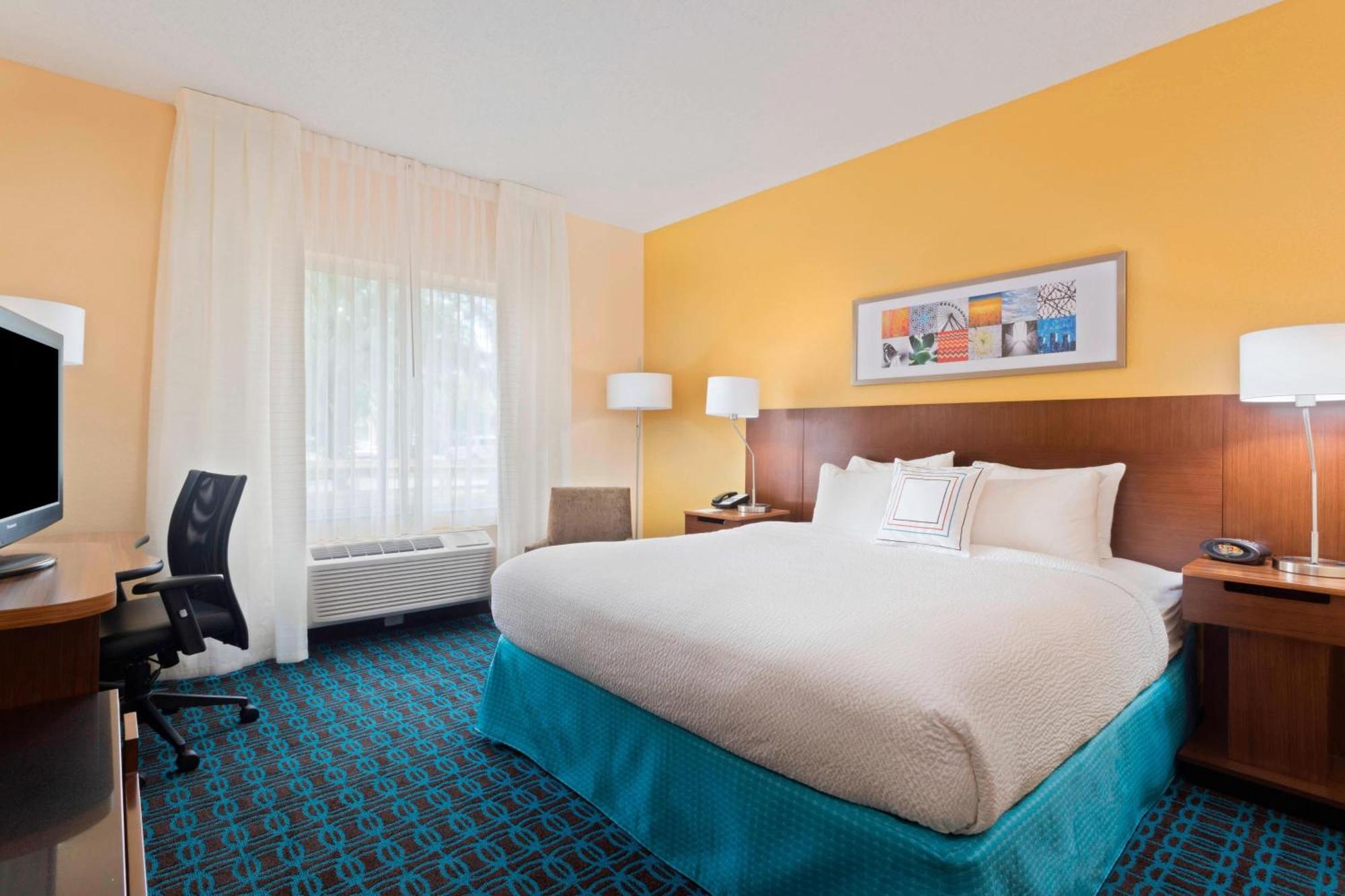 Fairfield And By Marriott Brandon 3*