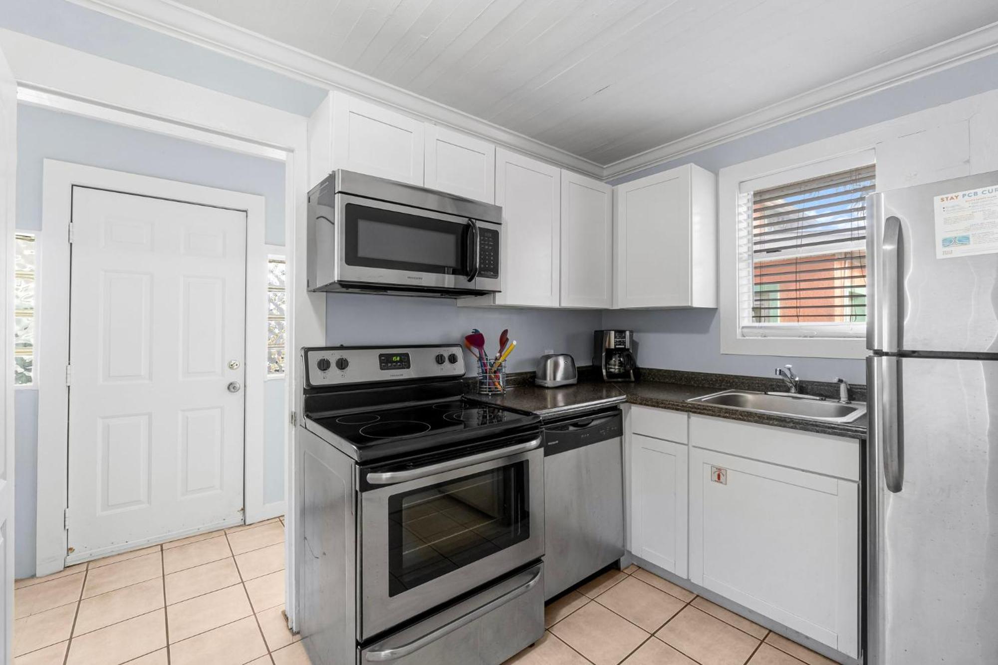 Salt Life Apartment *
