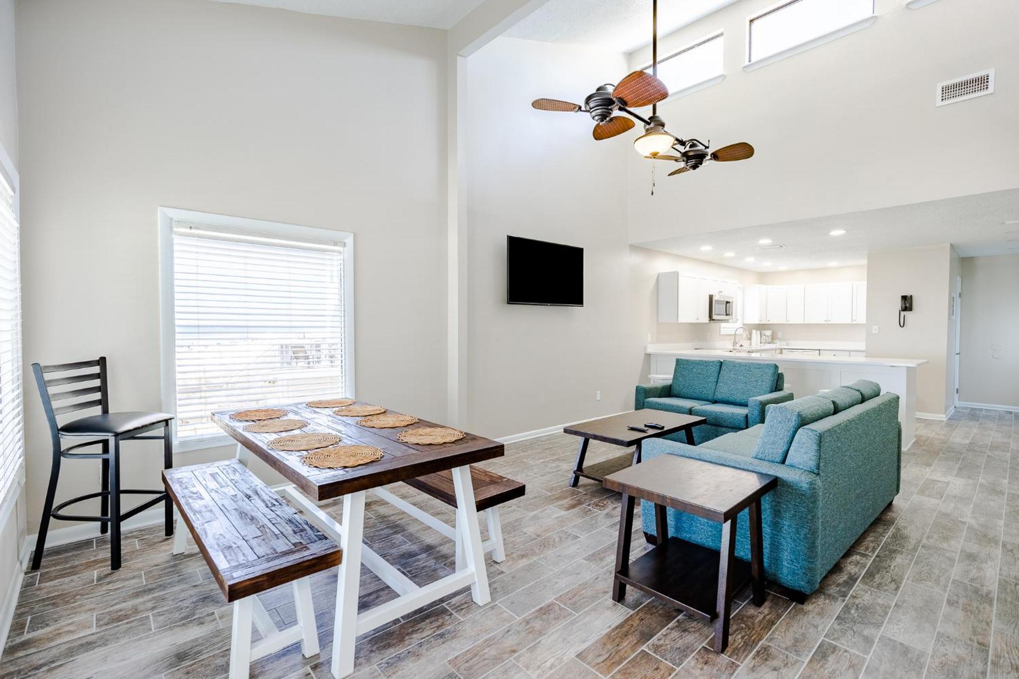 Sandpiper Beacon Hotel