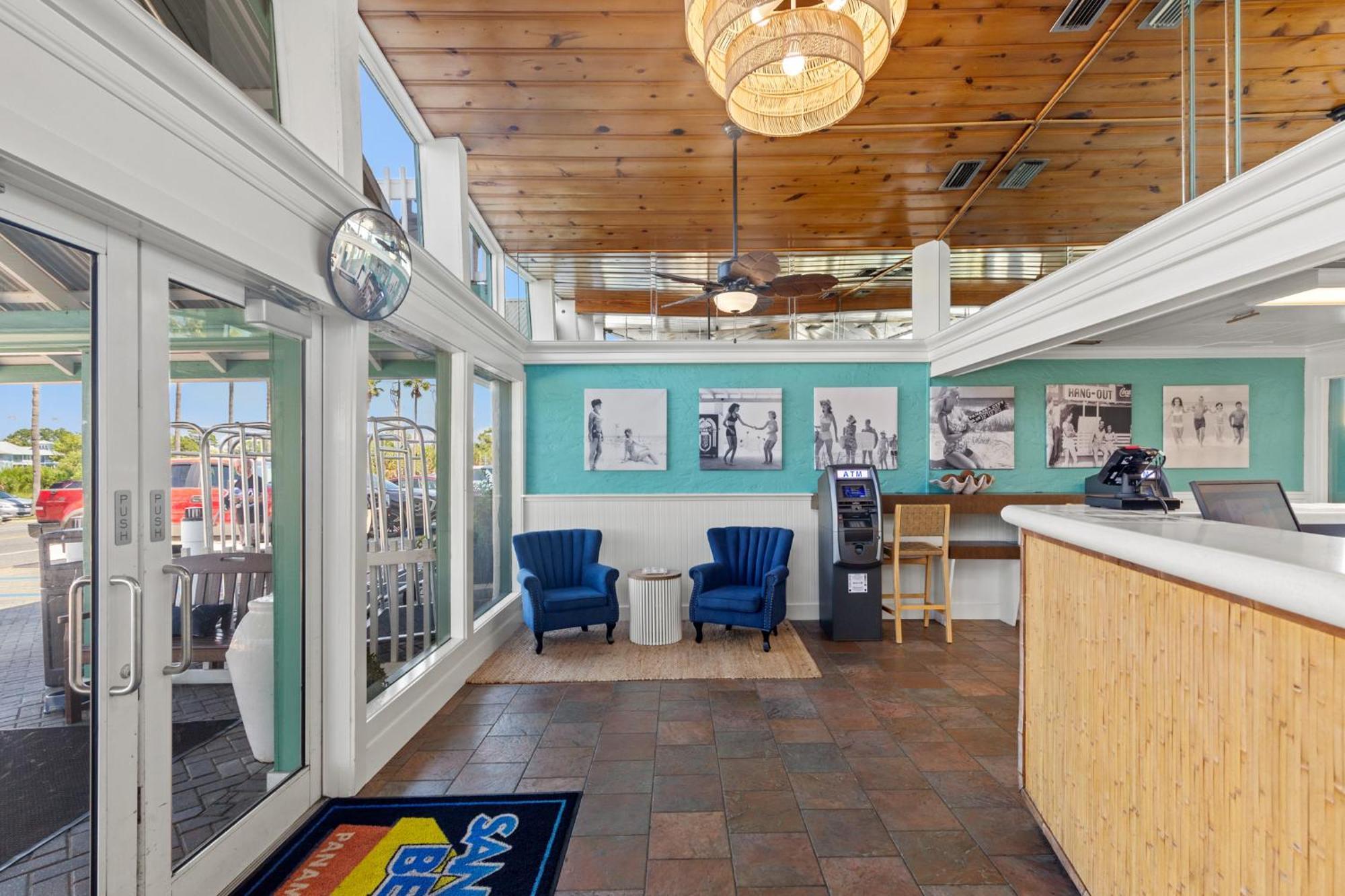 Sandpiper Beacon Hotel