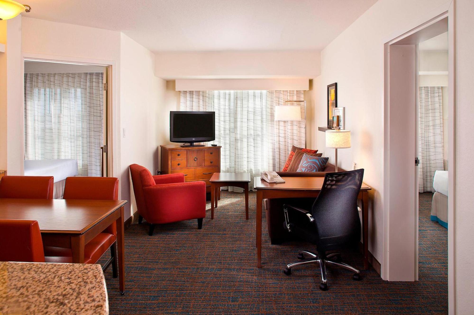 By Marriott Daytona Speedway/airport Hotel Daytona Beach