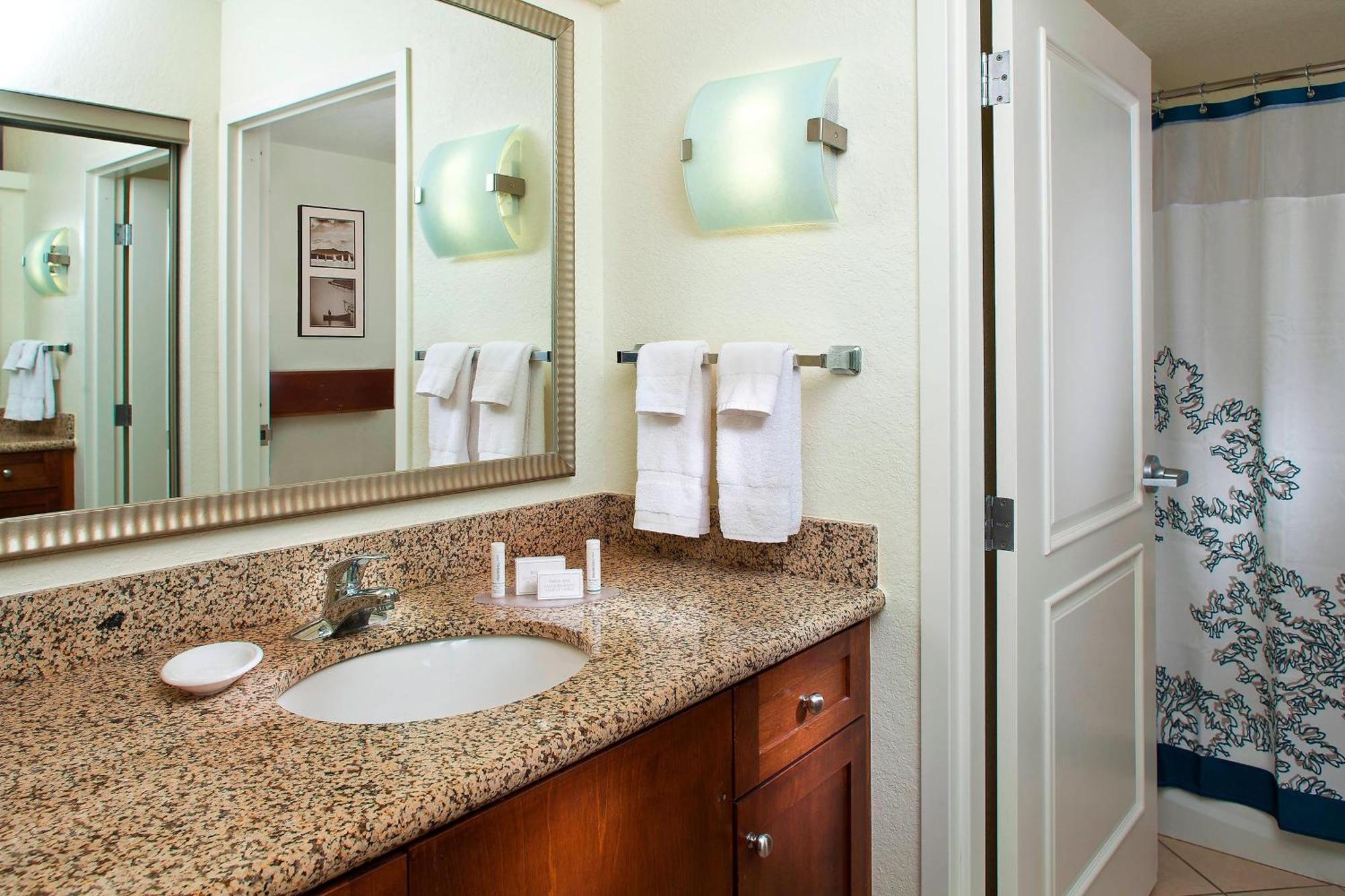 By Marriott Daytona Speedway/airport 3* Daytona Beach