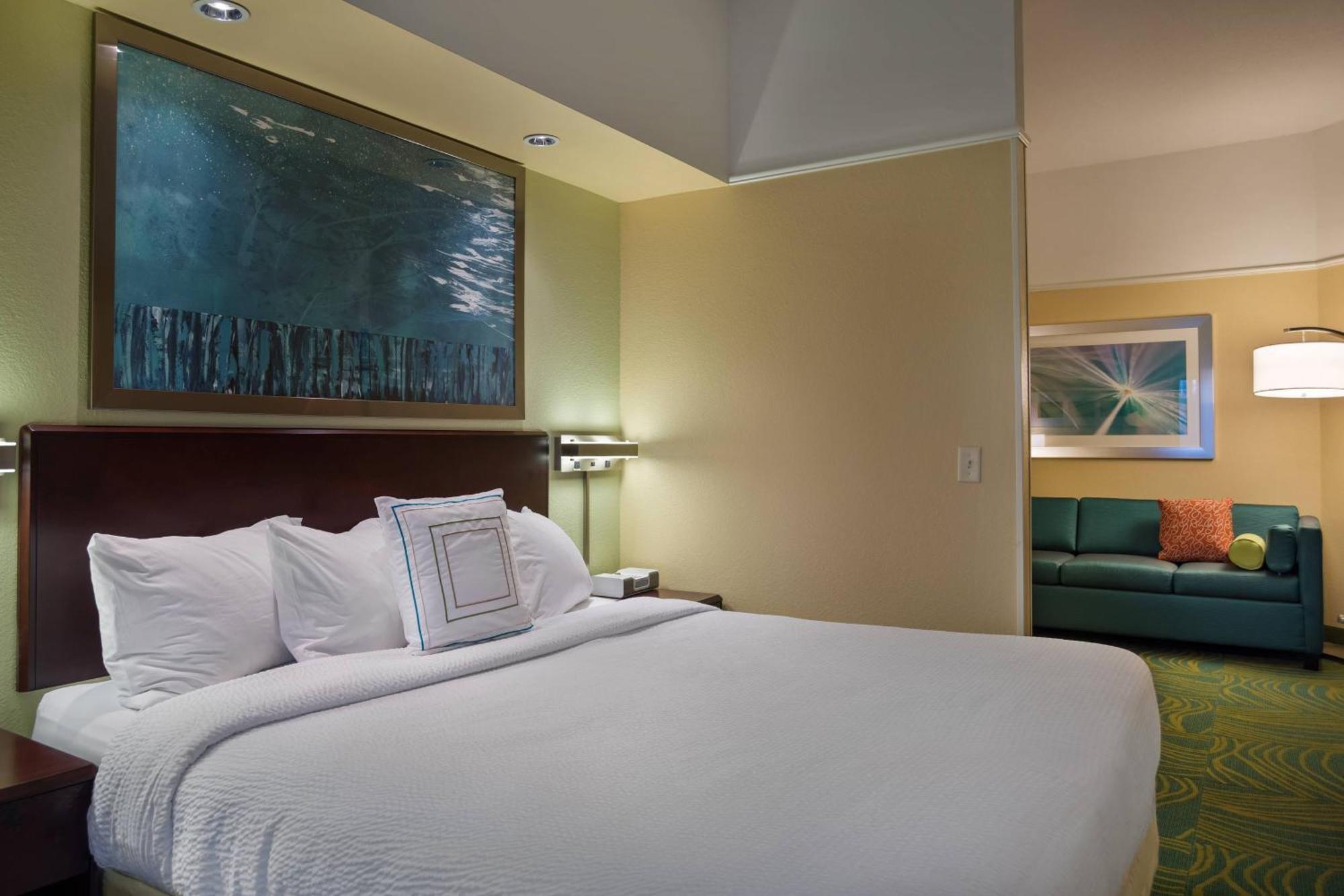 Springhill St Petersburg Clearwater 3* Largo