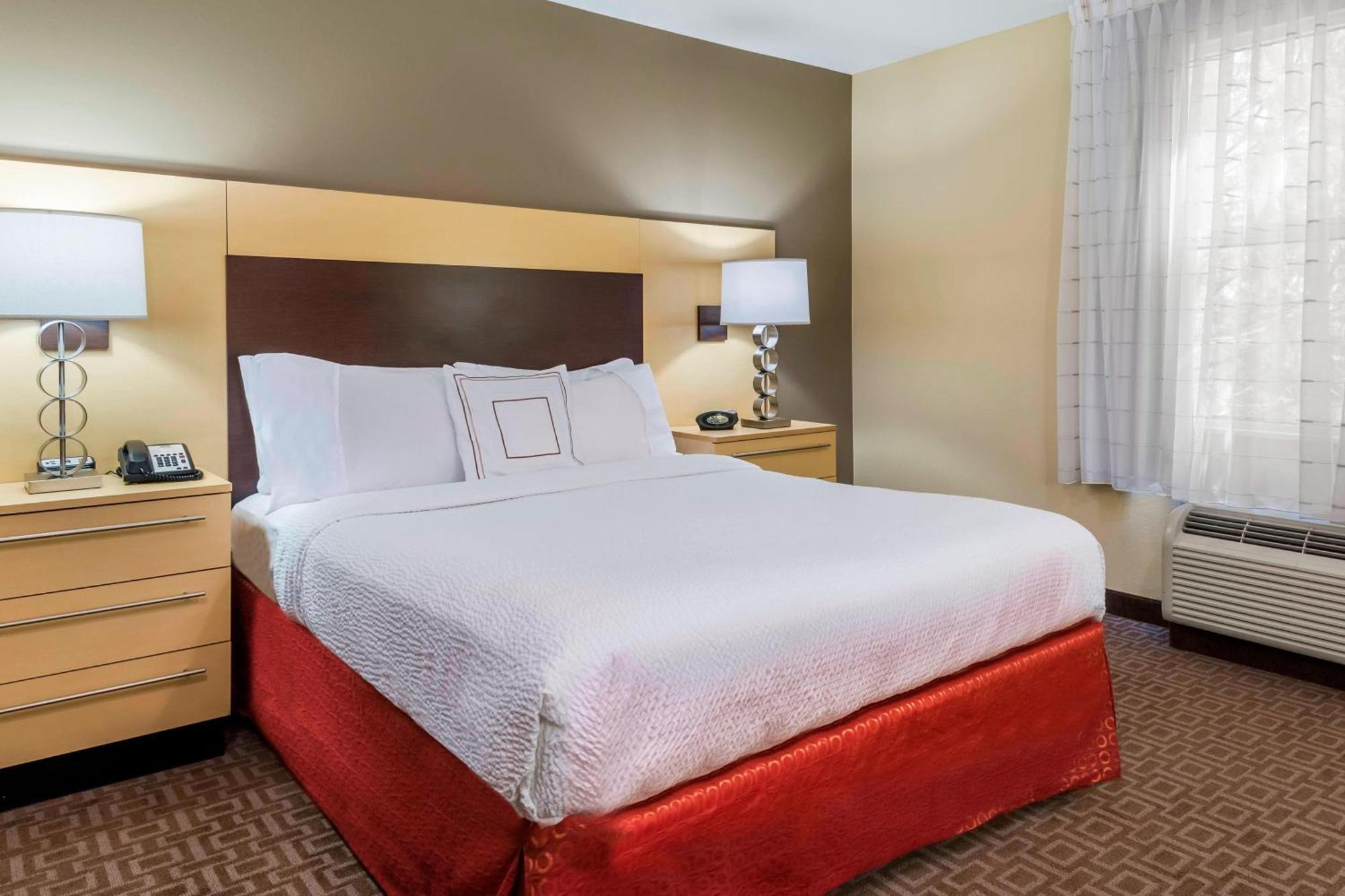 Towneplace Westshore/airport Hotel 3*