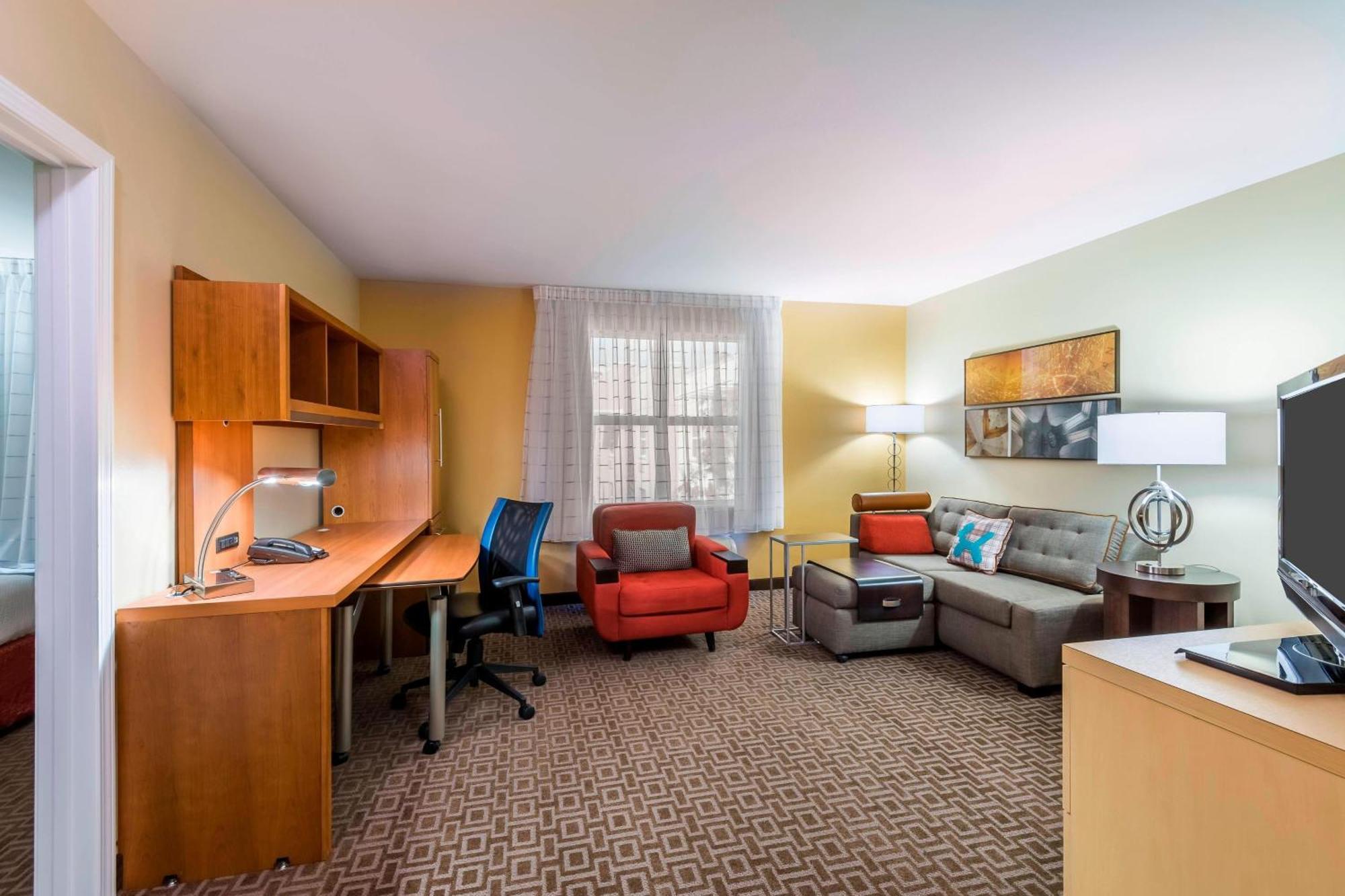 Towneplace Westshore/airport 3*