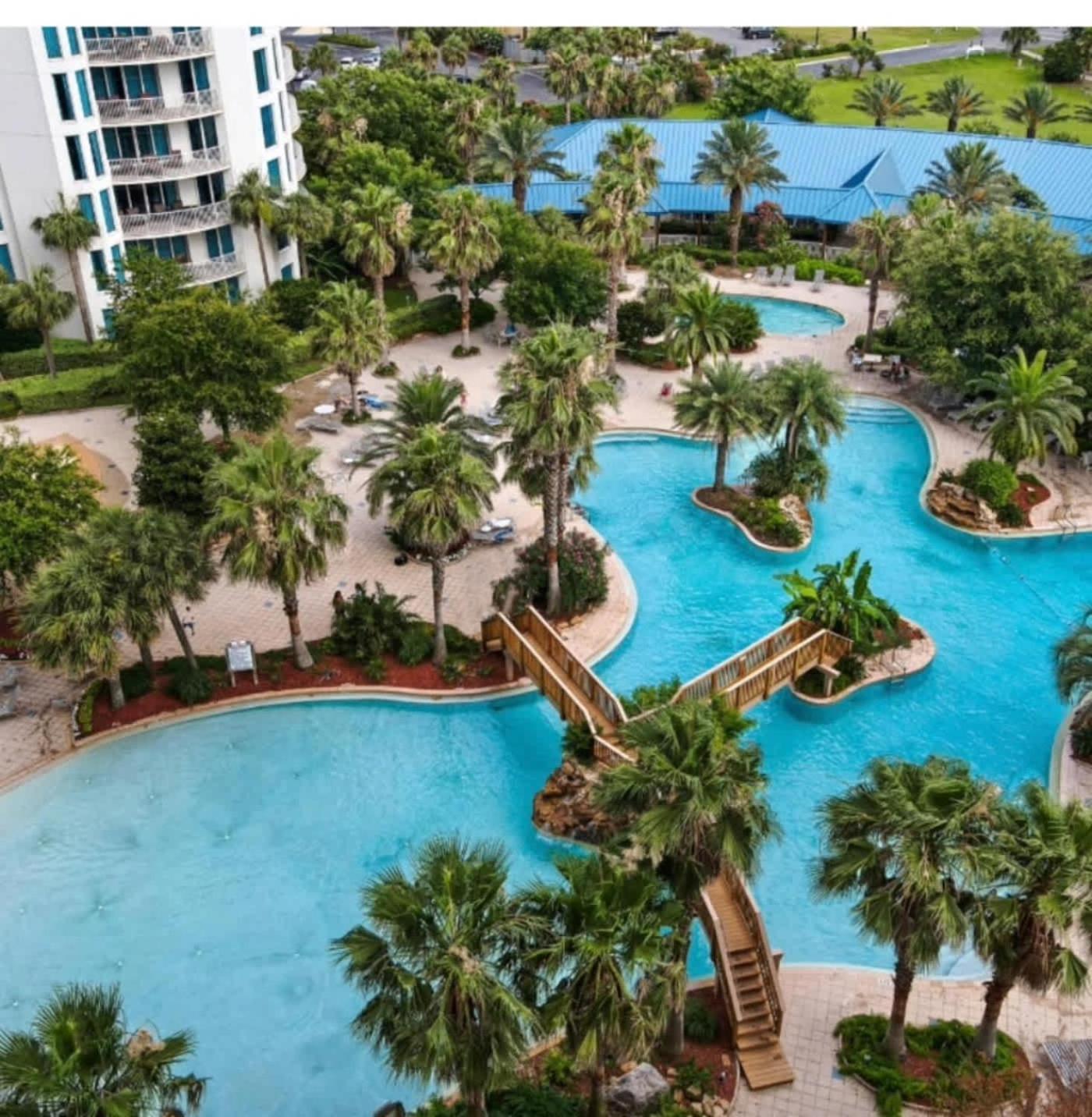 Holiday home Sunrise Surprise 9th Floor 2br 2 Ba King Shuttle, Heated Pool!