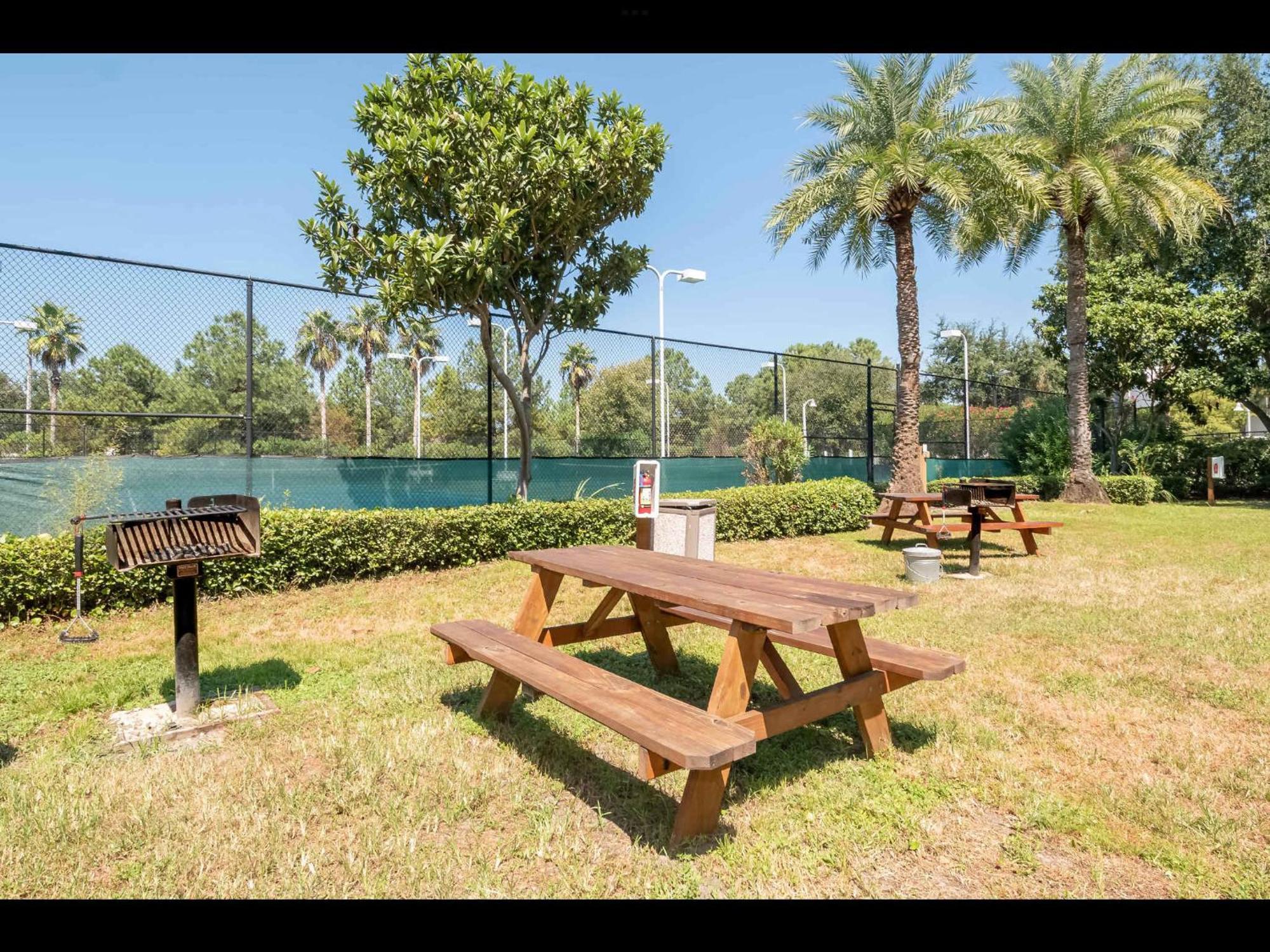 Sunrise Surprise 9th Floor 2br 2 Ba King Shuttle, Heated Pool! *