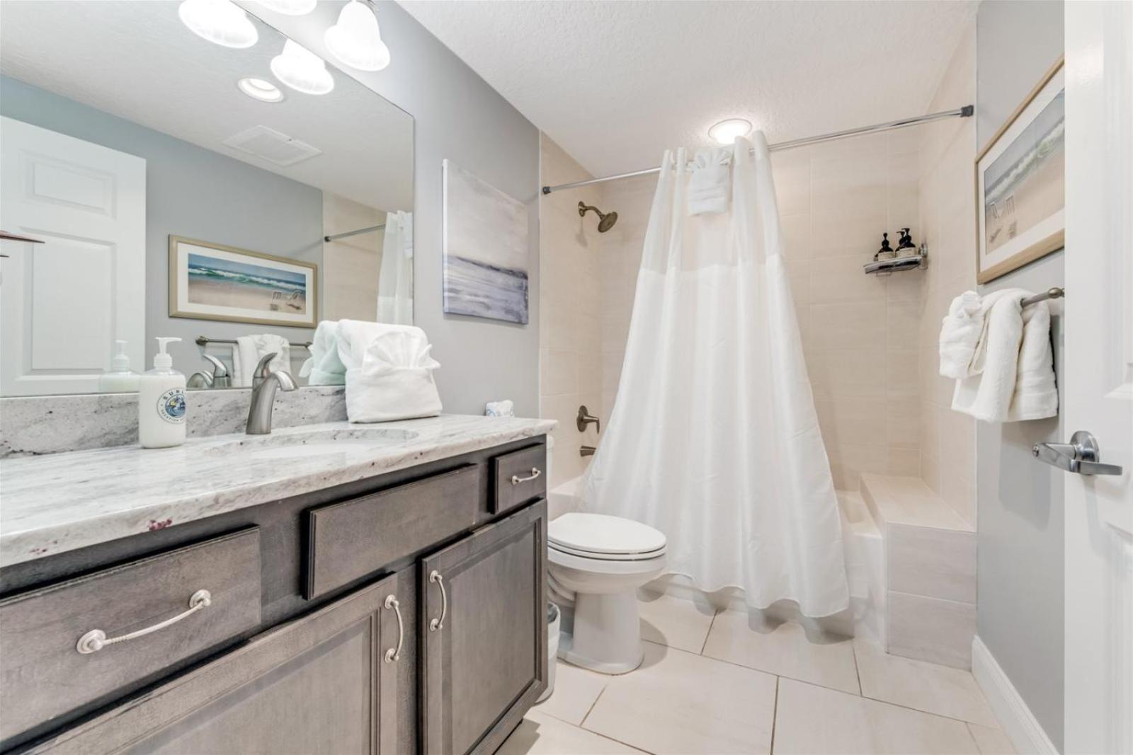 Unit 107 Aruba - 3 Bedroom Ocean View * Daytona Beach