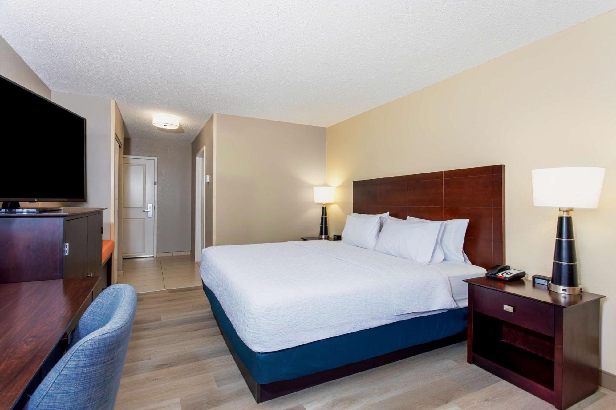 Hotel Hampton Orlando-international Airport 3*