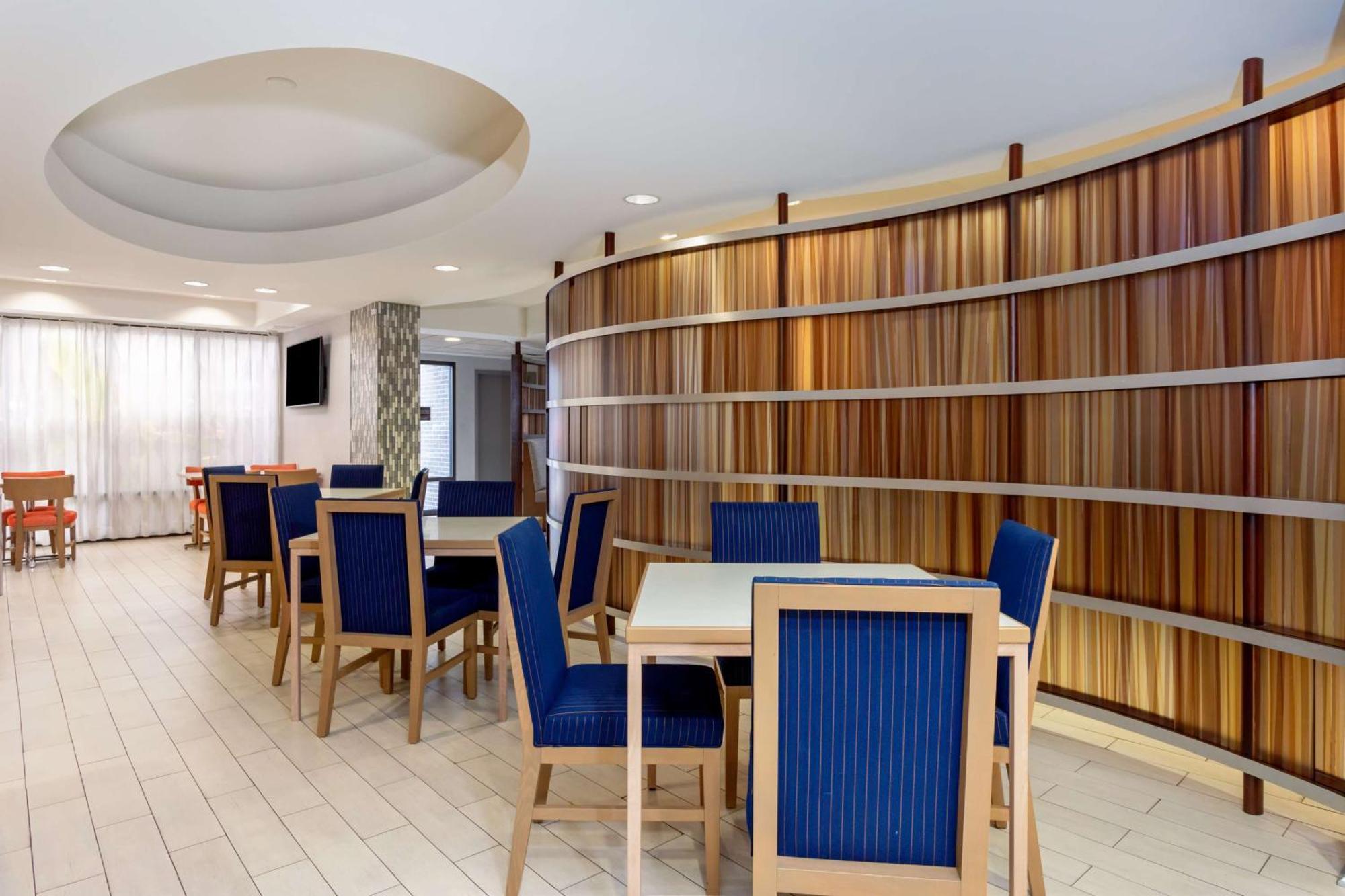 Hotel Hampton Orlando-international Airport
