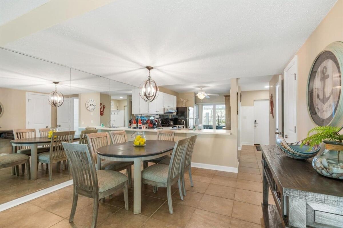 Apartment Largo Mar 143 - Sand-side Paradise Townhome *