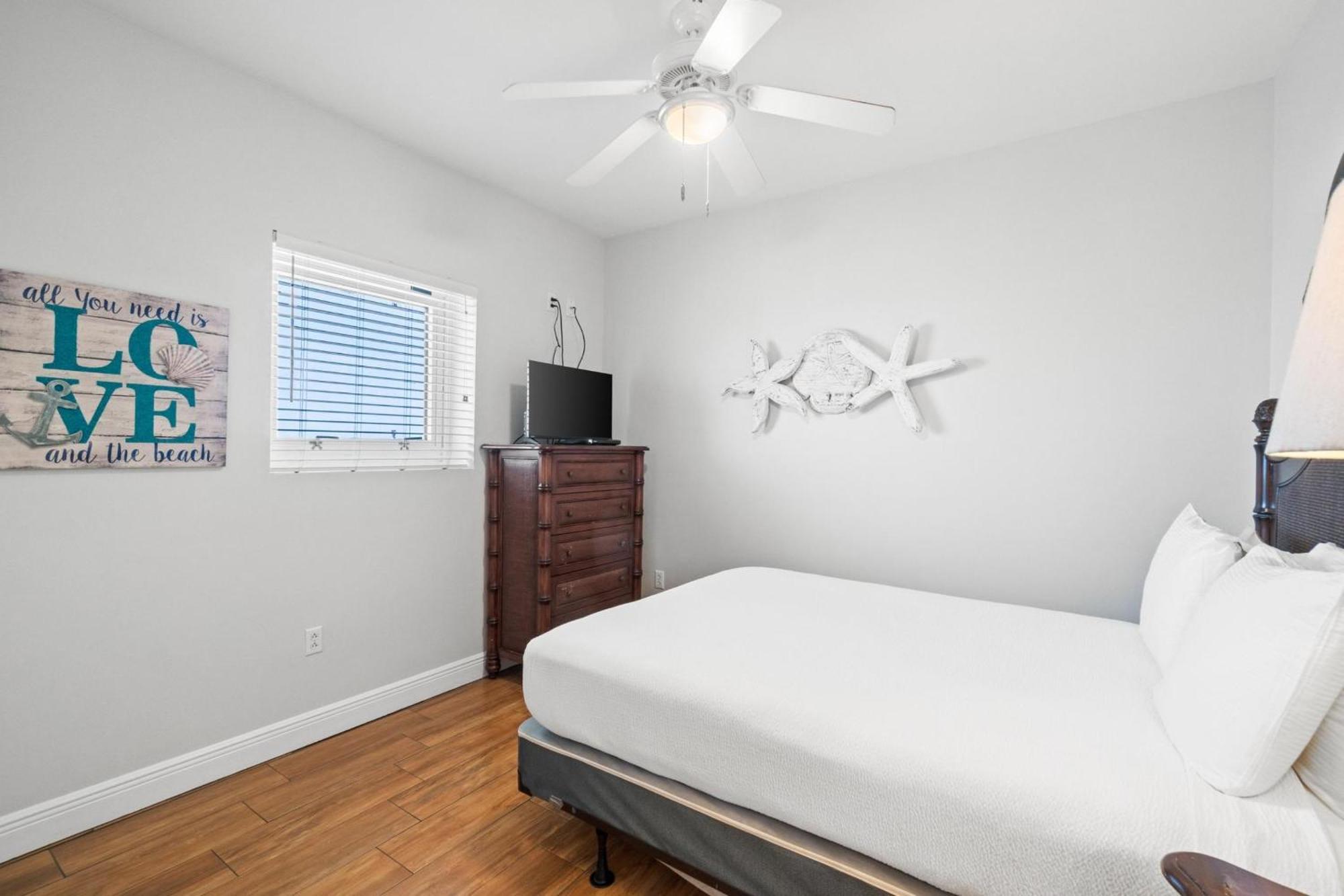 Apartment Sterling Breeze By Panhandle Getaways Panama City Beach