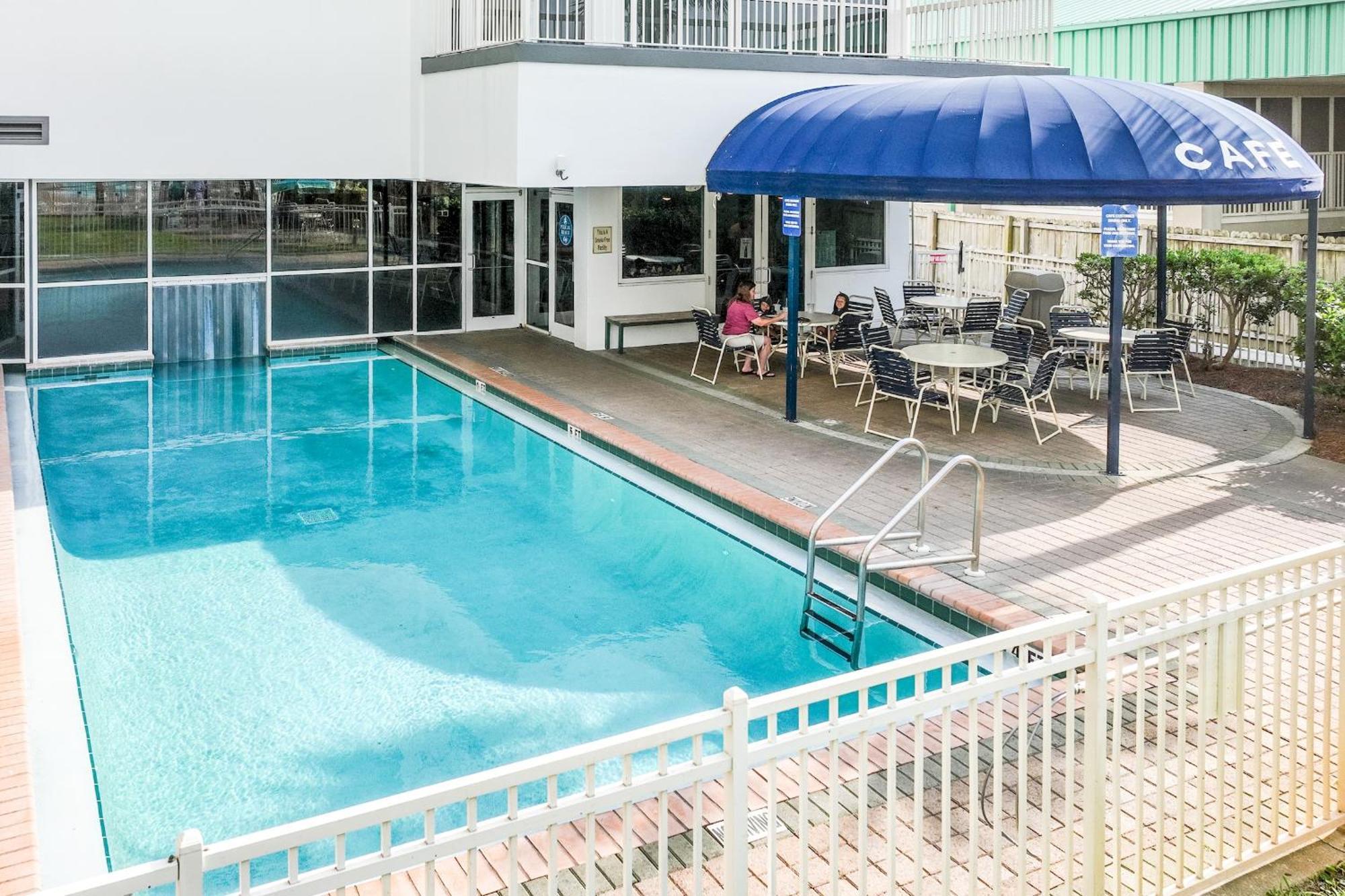 Pelican 3*