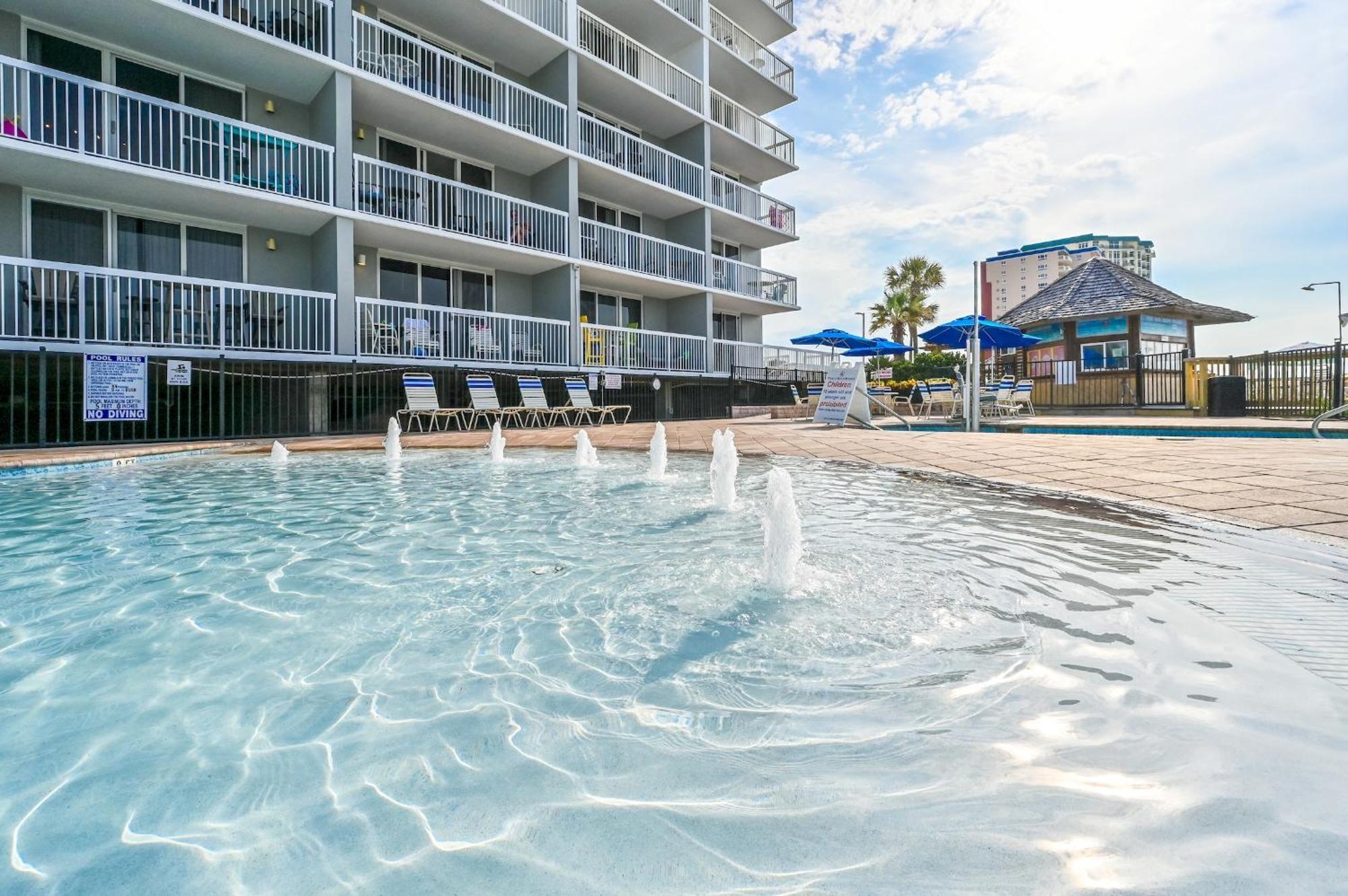 Pelican Aparthotel